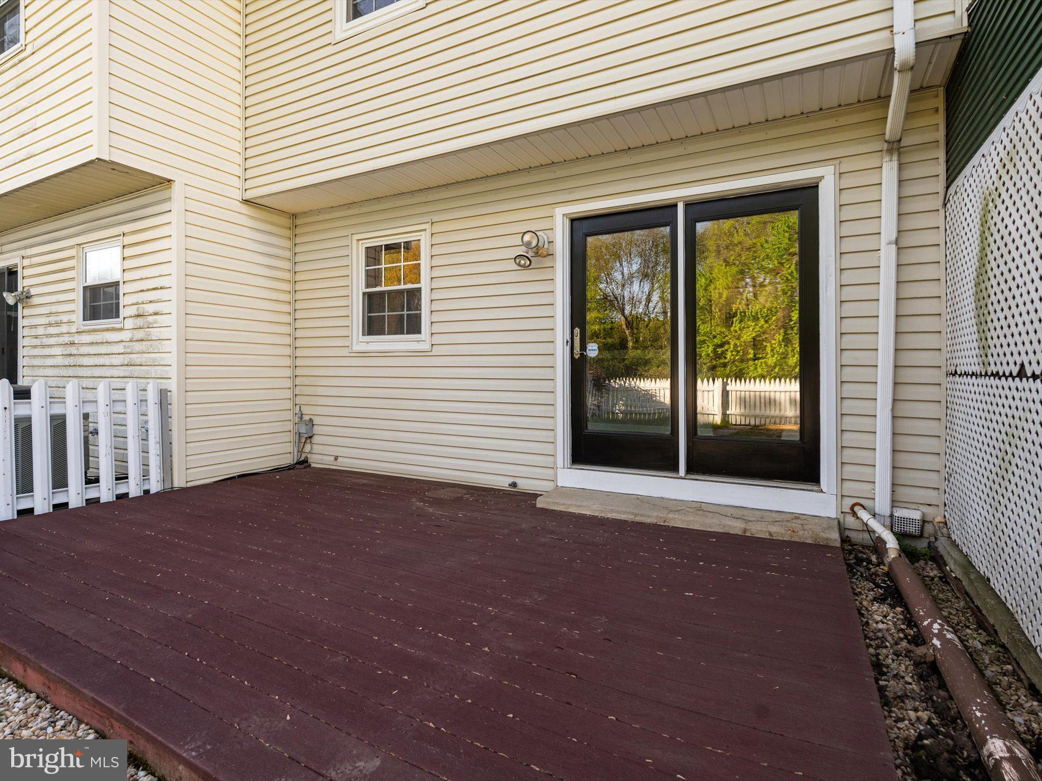 KINGS COURT - Residential