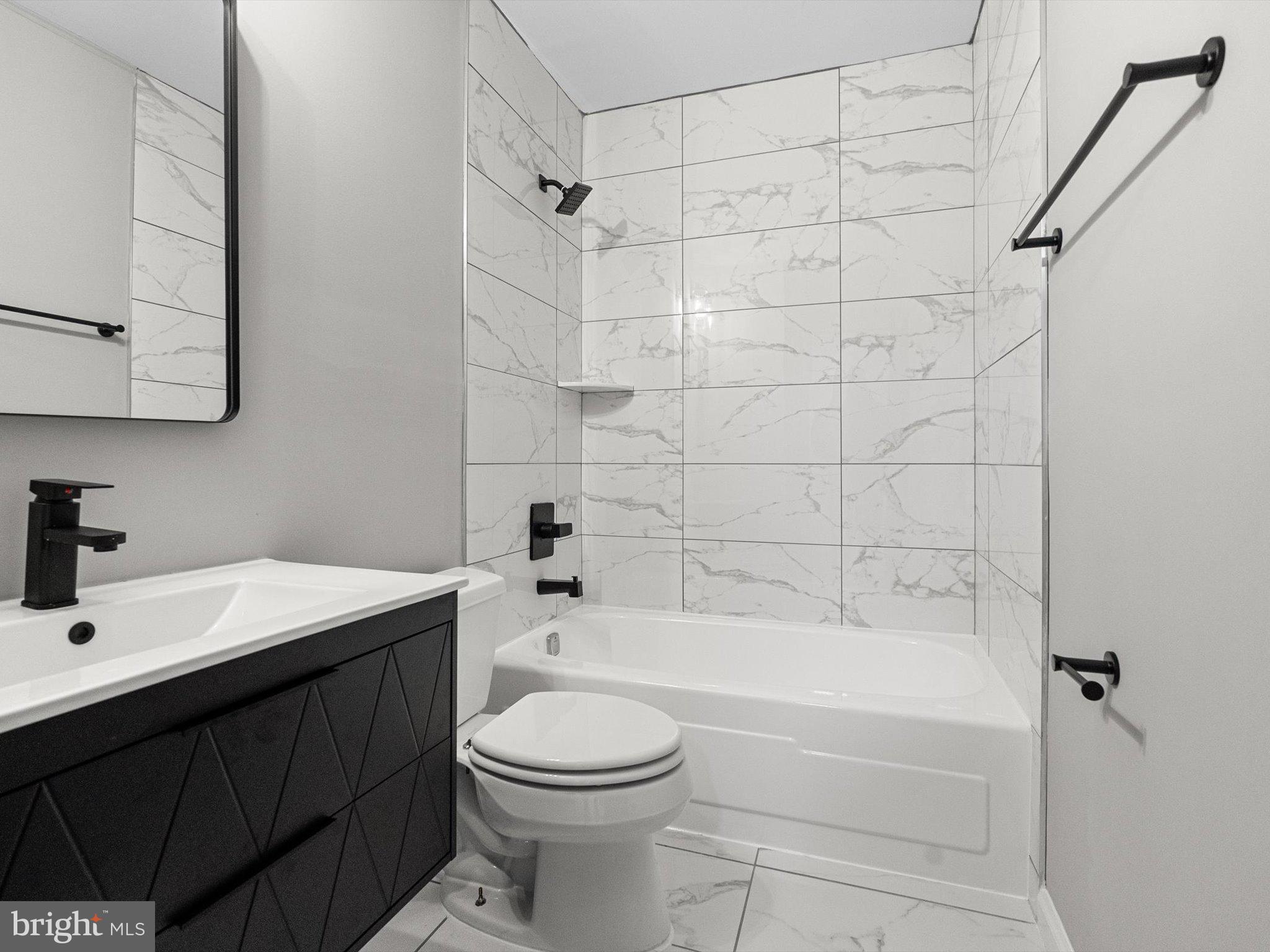 KINGS COURT - Residential