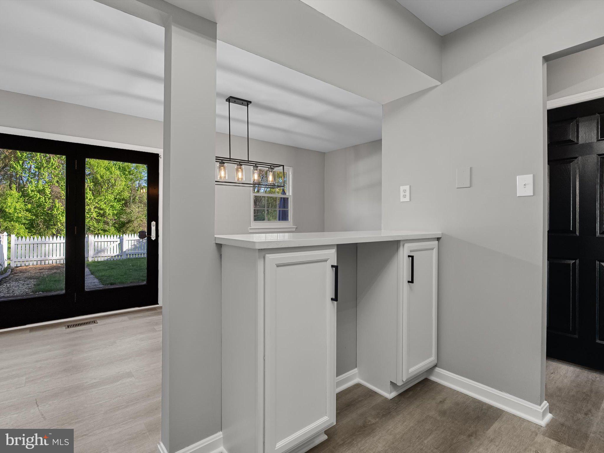 KINGS COURT - Residential