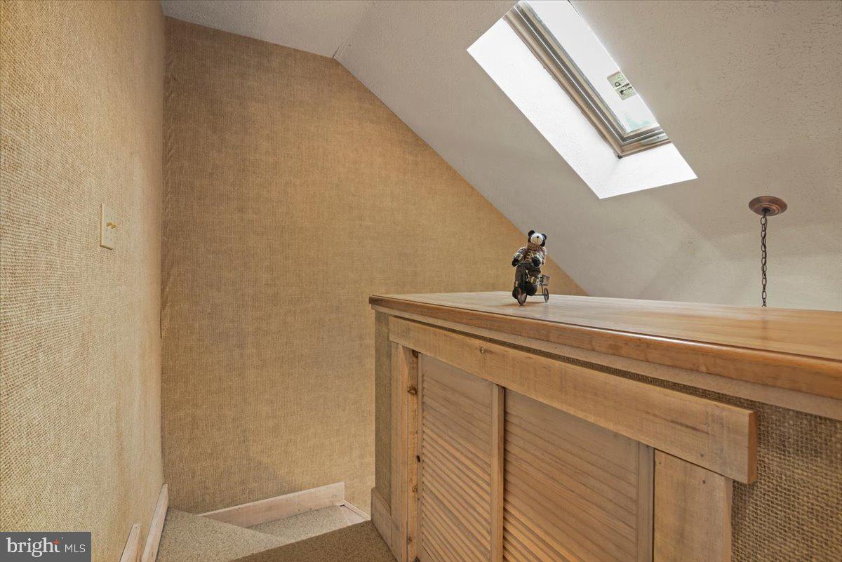 SNOW RIDGE VILALGE - Residential