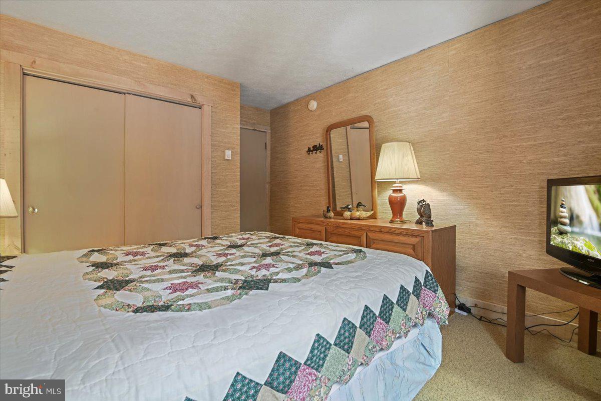 SNOW RIDGE VILALGE - Residential