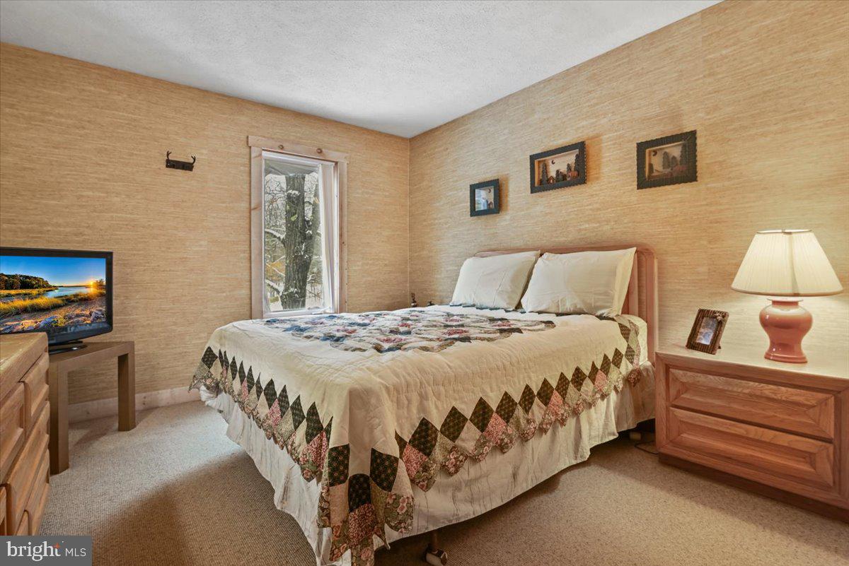 SNOW RIDGE VILALGE - Residential