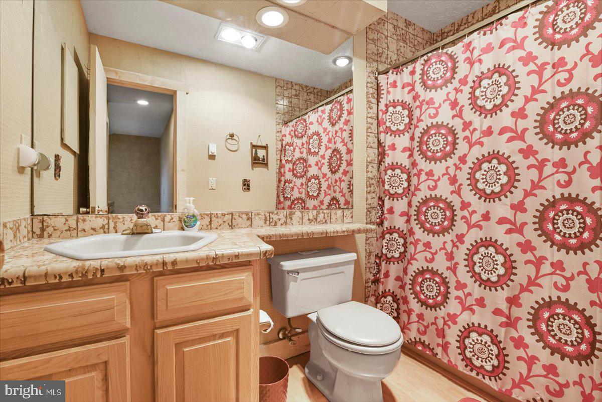 SNOW RIDGE VILALGE - Residential