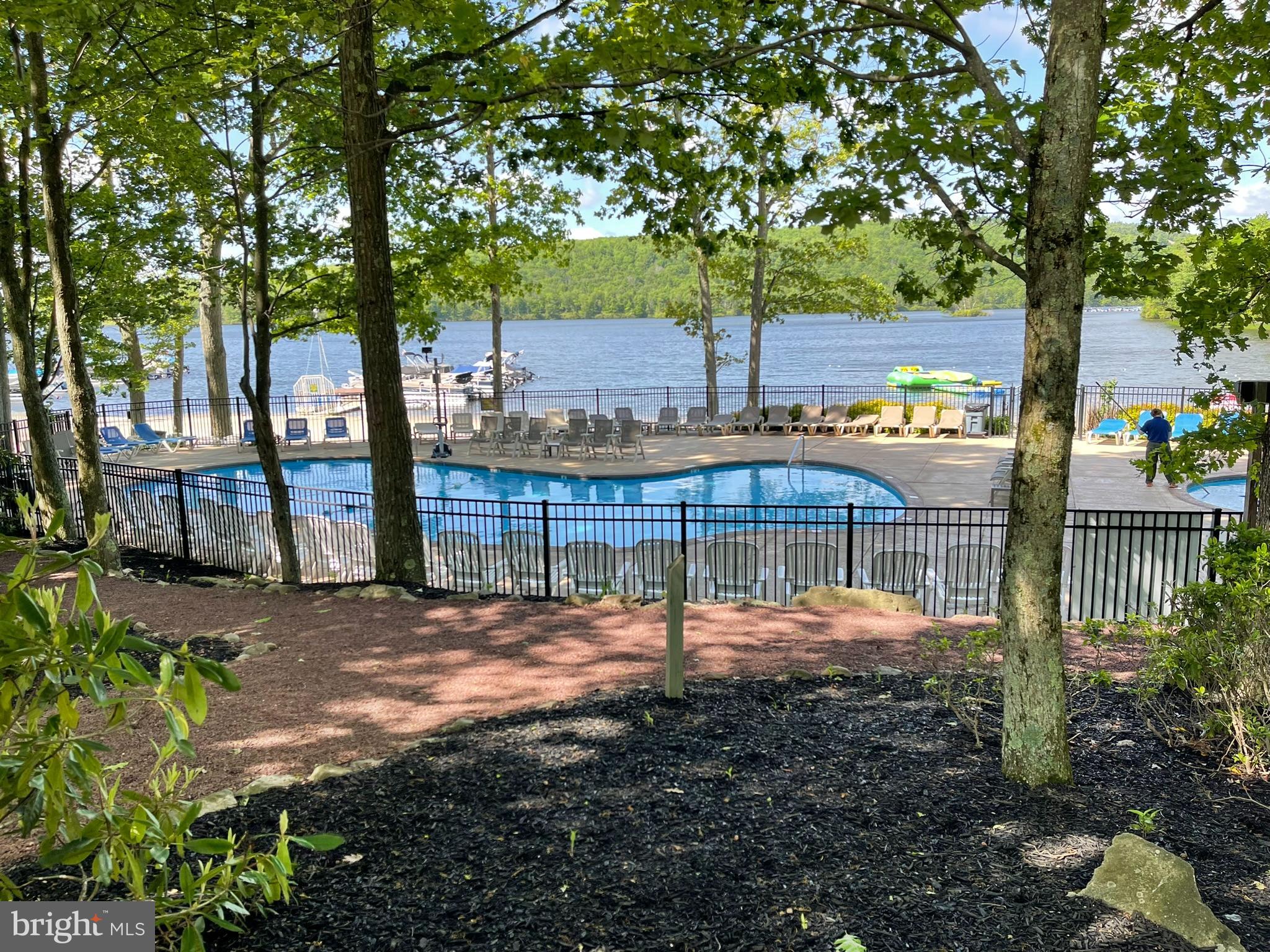 SNOW RIDGE VILALGE - Residential