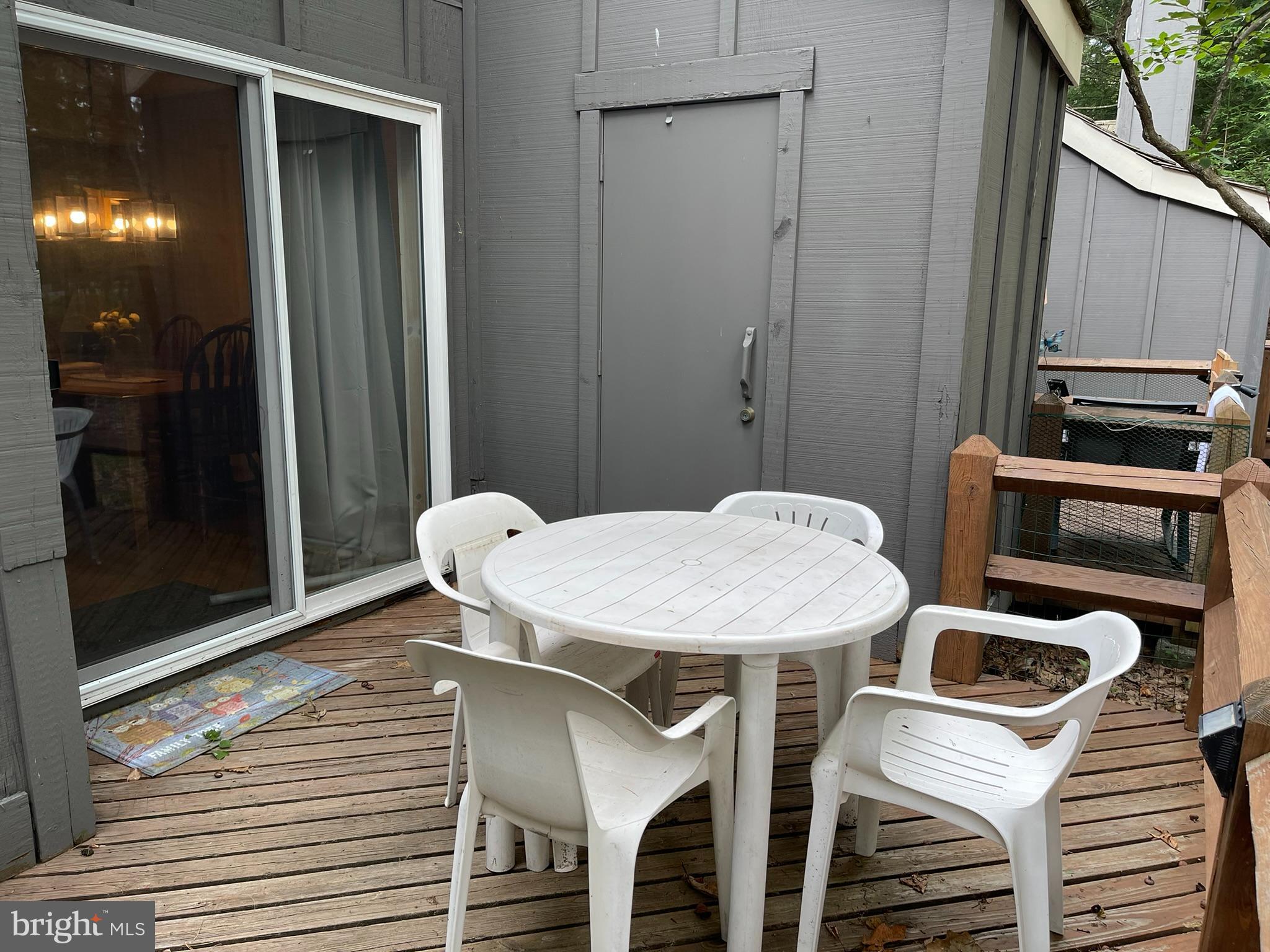 SNOW RIDGE VILALGE - Residential