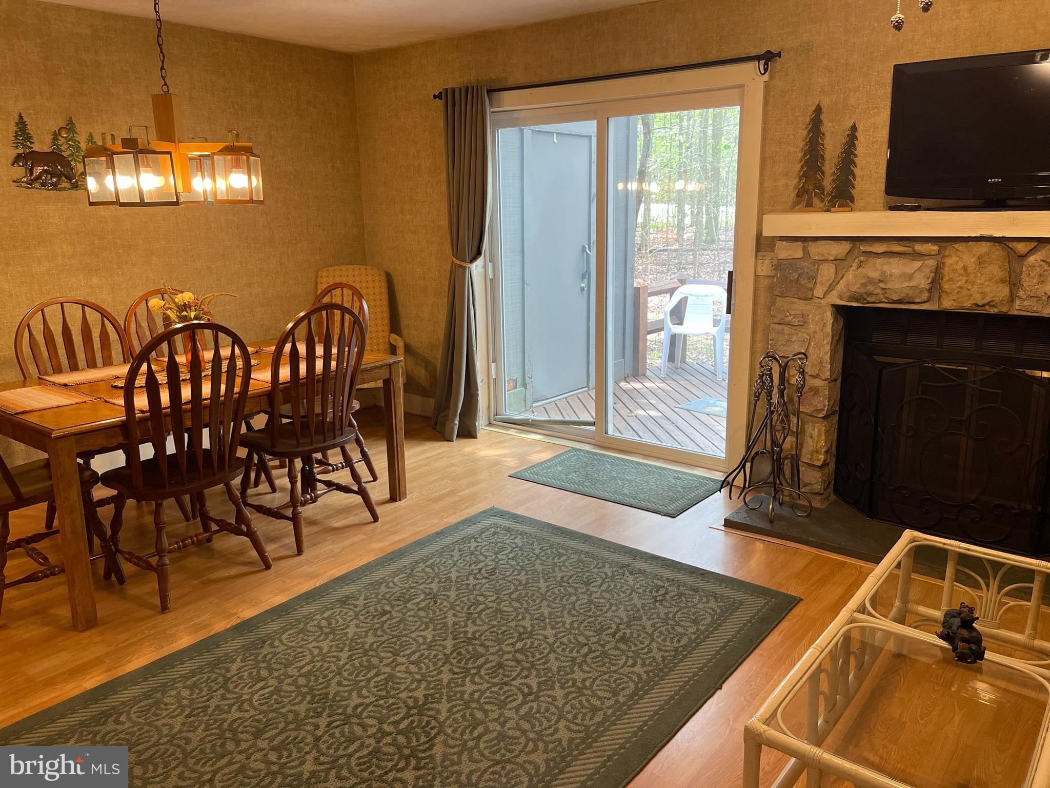 SNOW RIDGE VILALGE - Residential