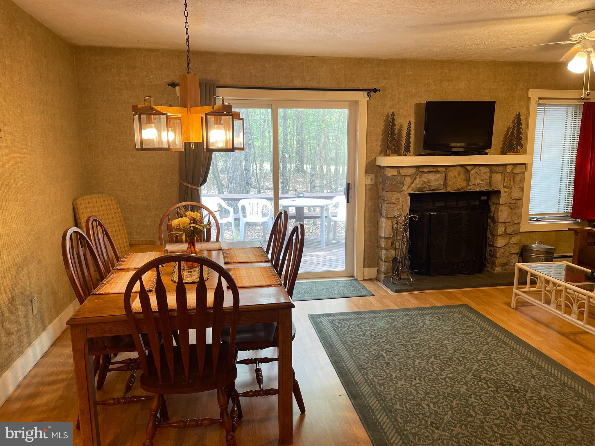 SNOW RIDGE VILALGE - Residential