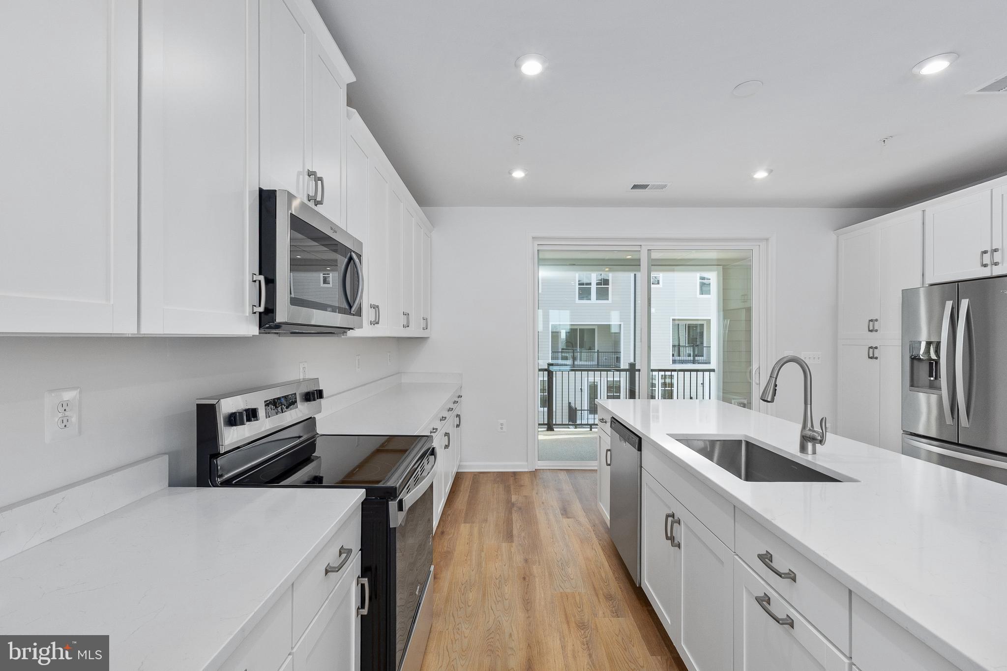 GOOSE CREEK VILLAGE - Residential