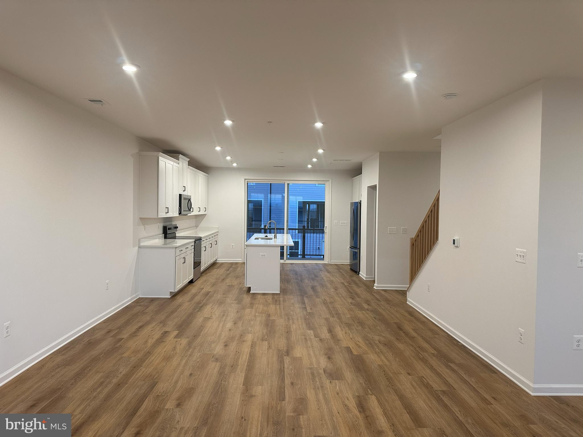 GOOSE CREEK VILLAGE - Residential