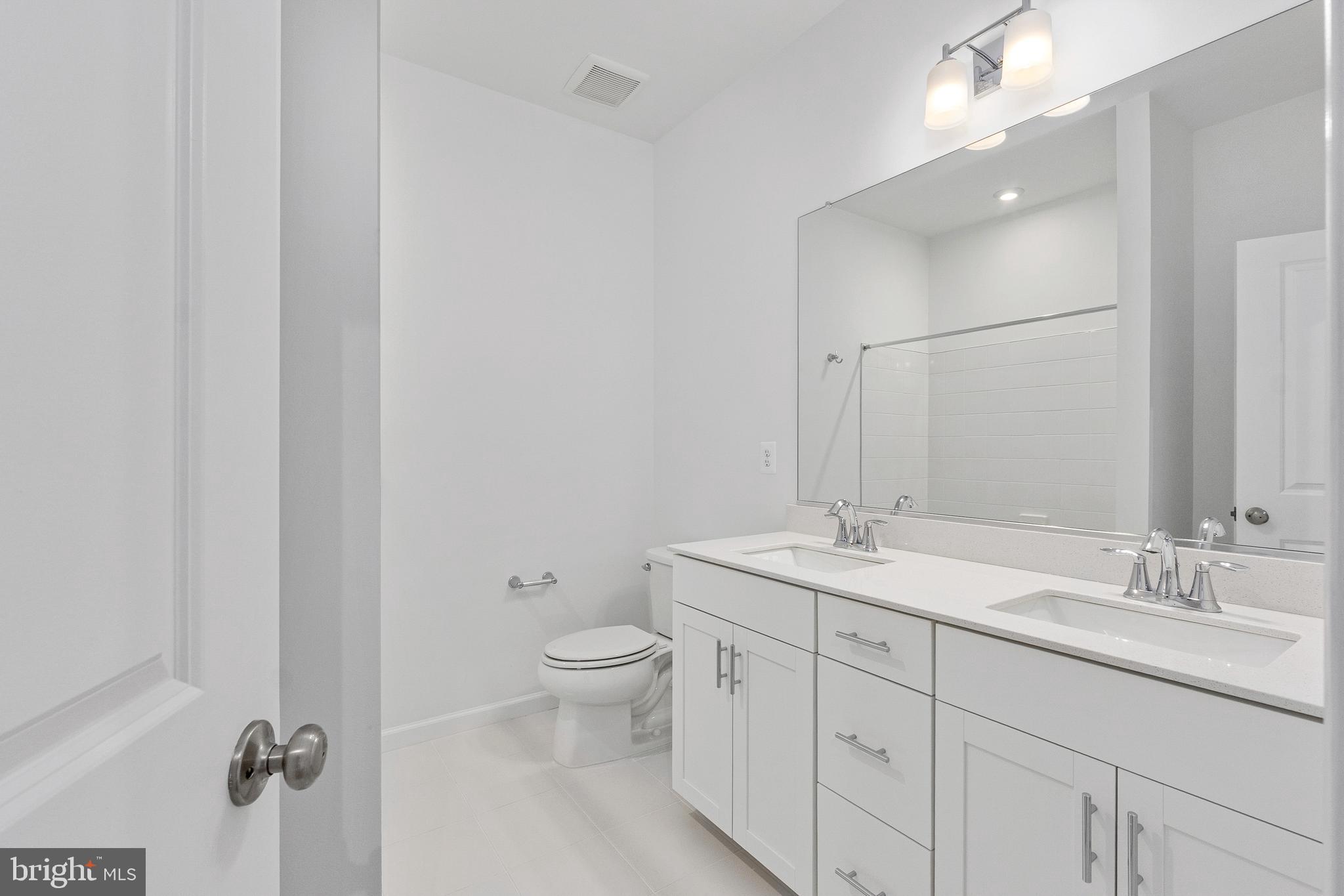 GOOSE CREEK VILLAGE - Residential