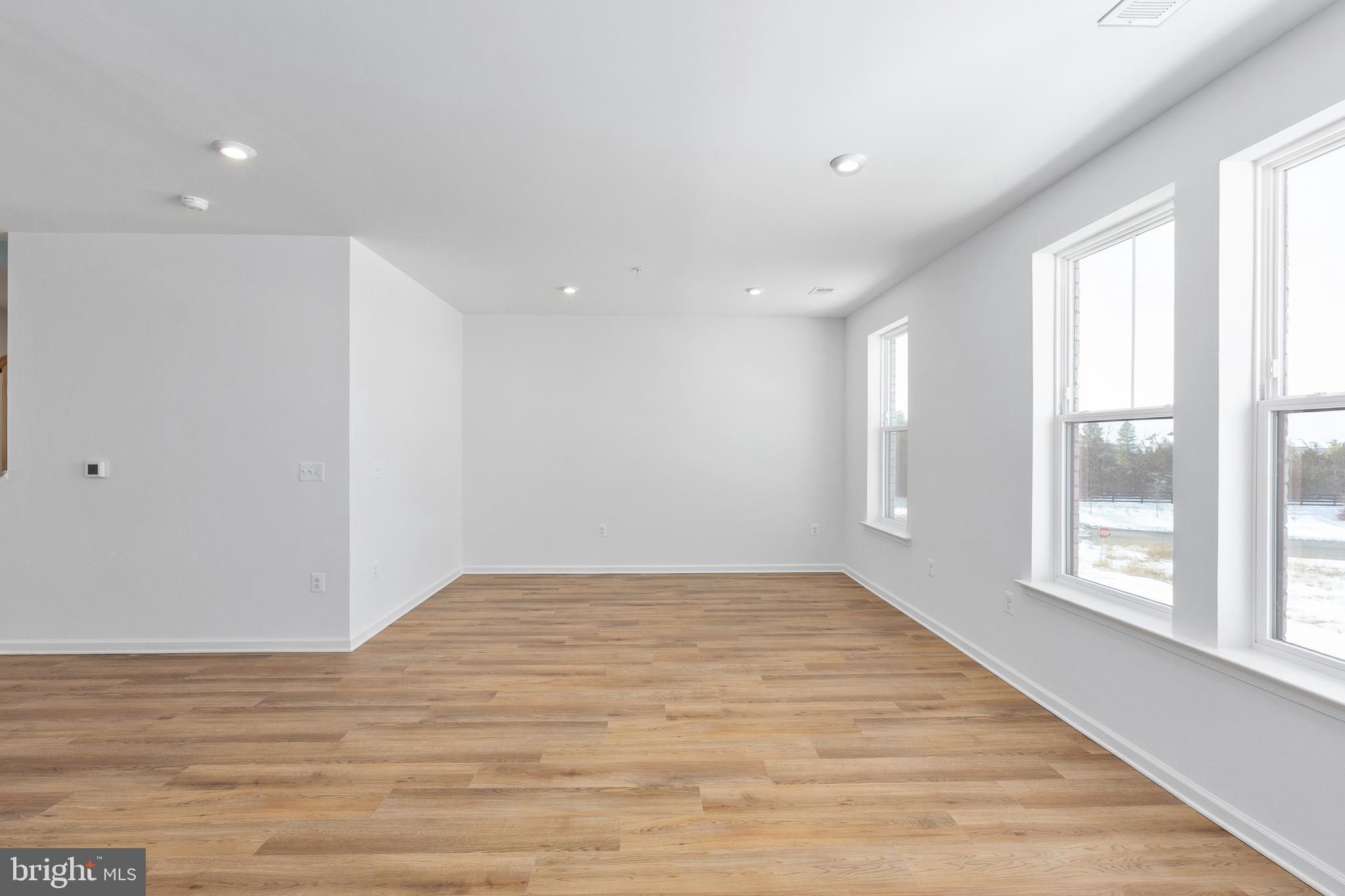 GOOSE CREEK VILLAGE - Residential