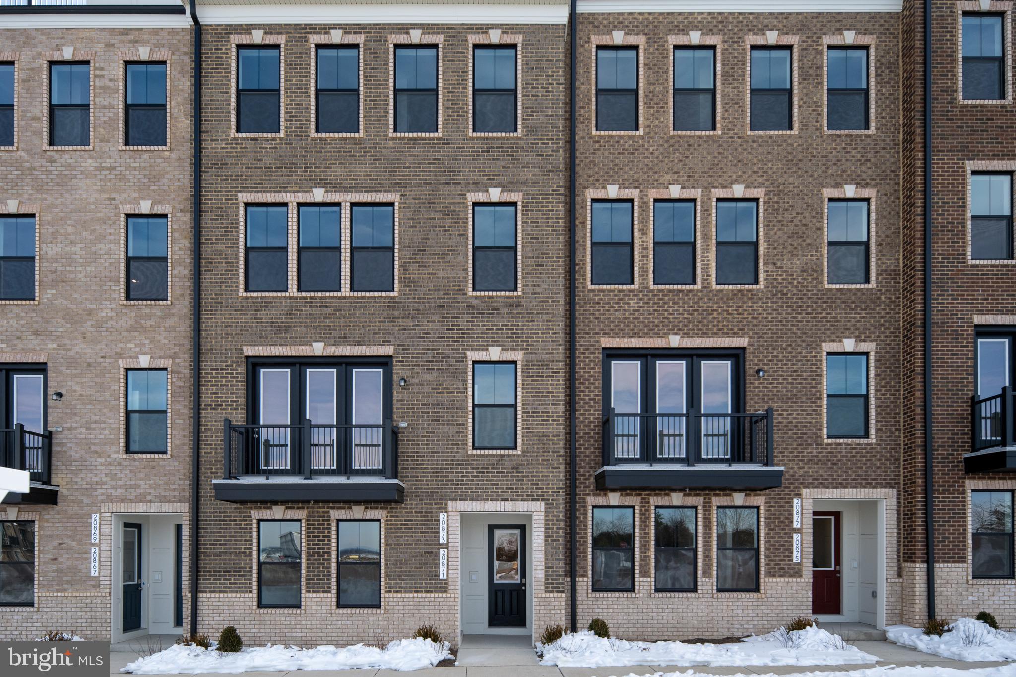 GOOSE CREEK VILLAGE - Residential