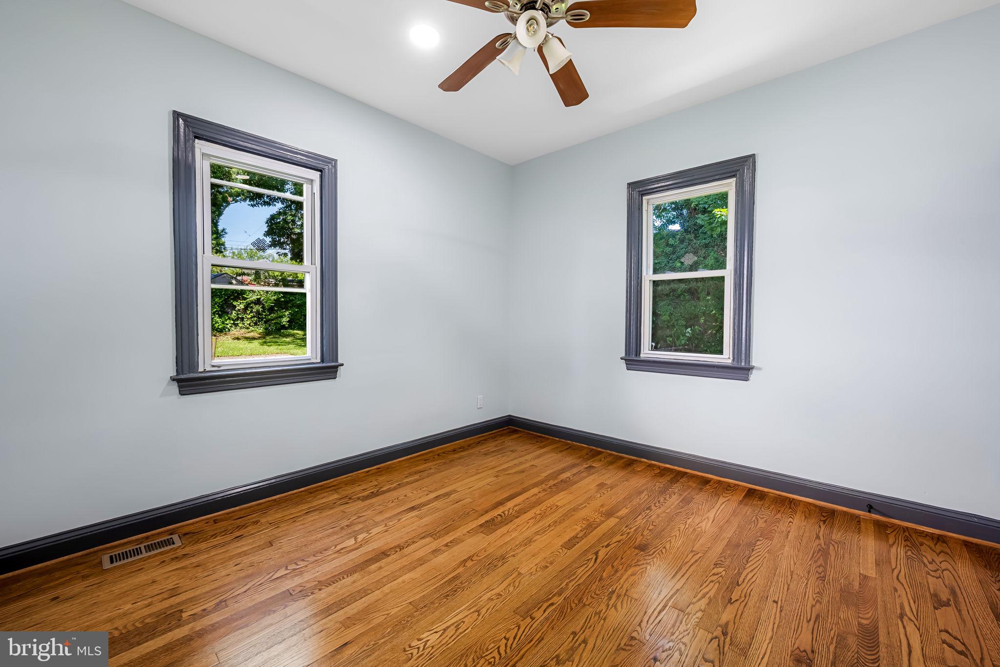 DOLFIELD - Residential Lease