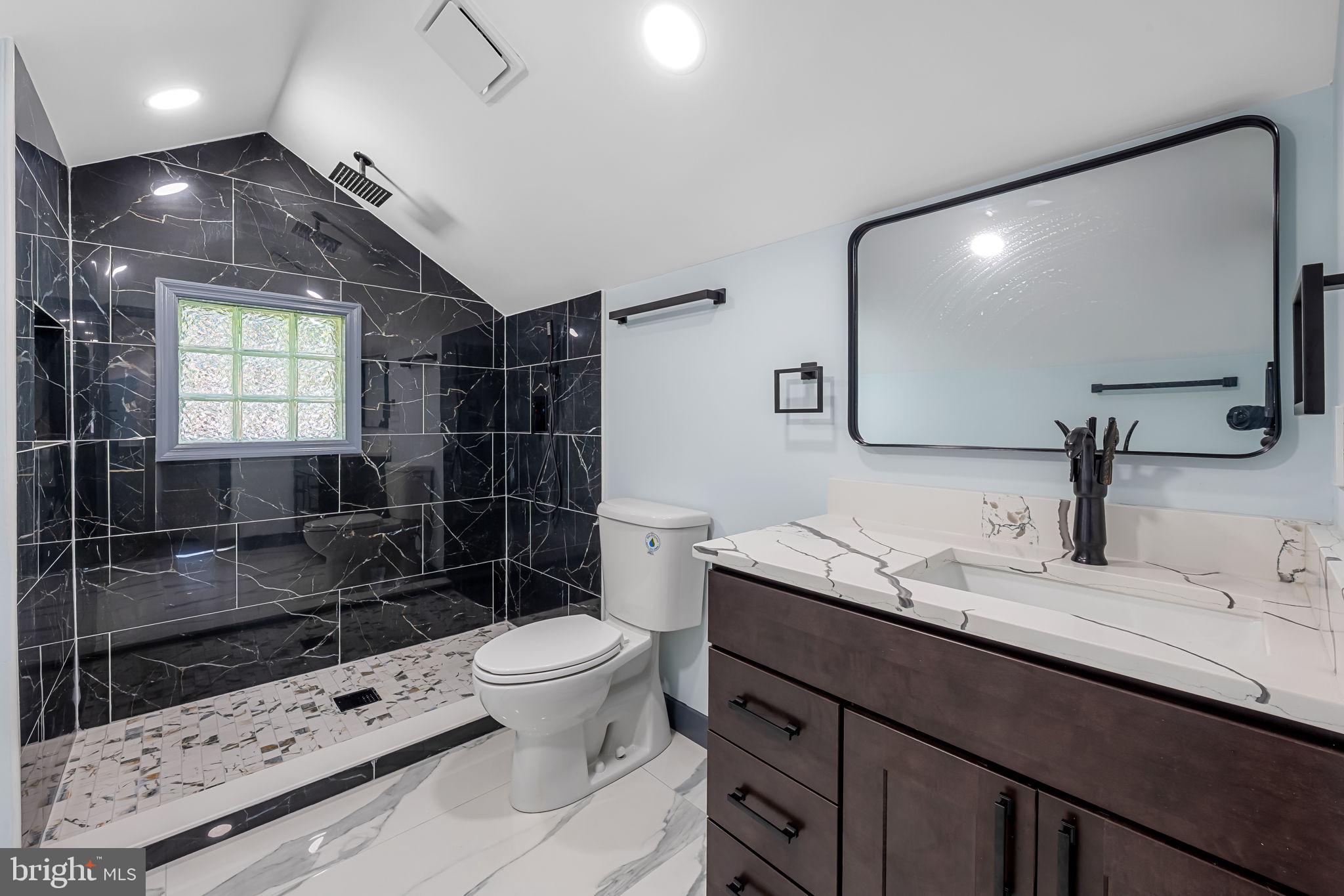 DOLFIELD - Residential Lease