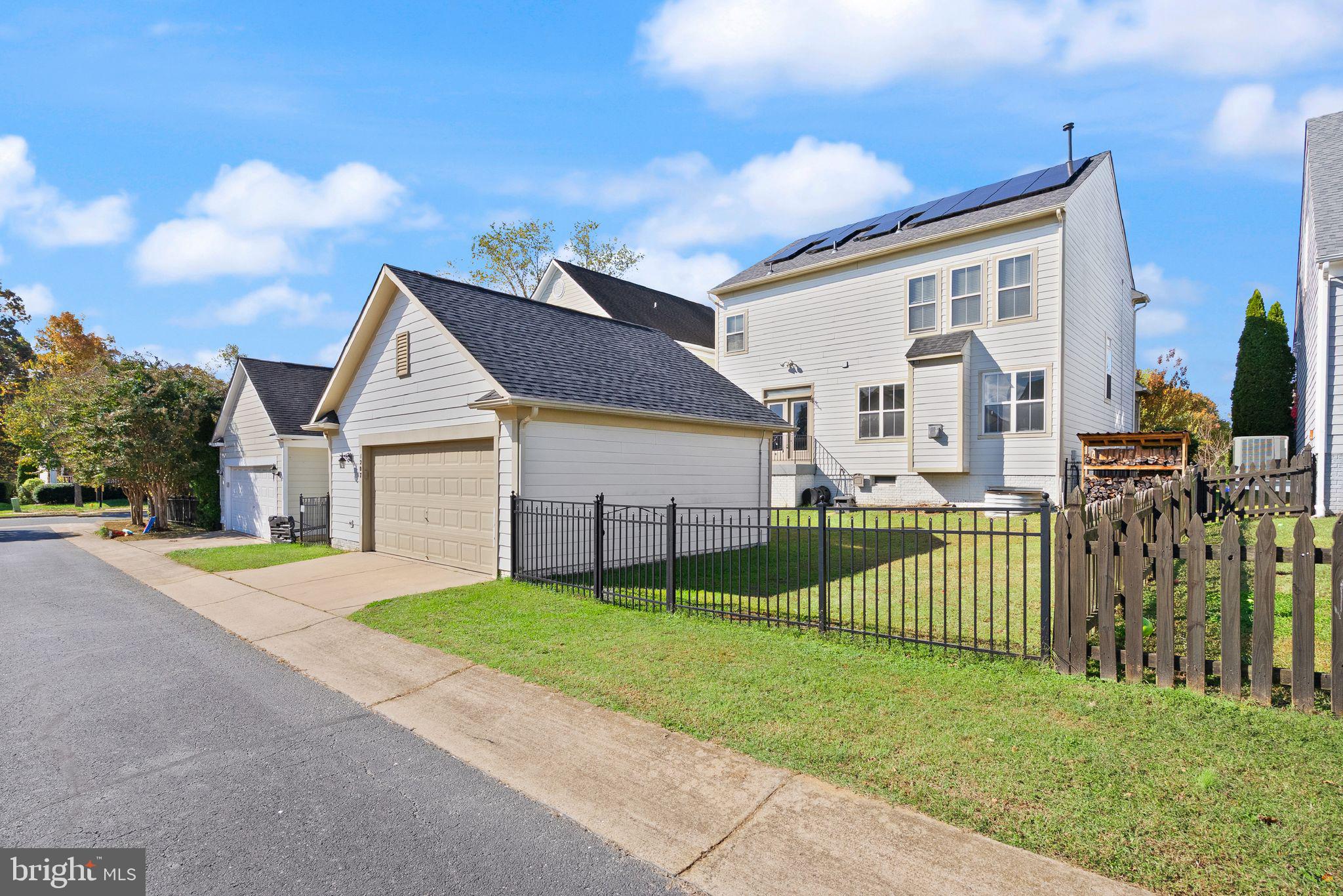 VILLAGE OF IDLEWILD - Residential