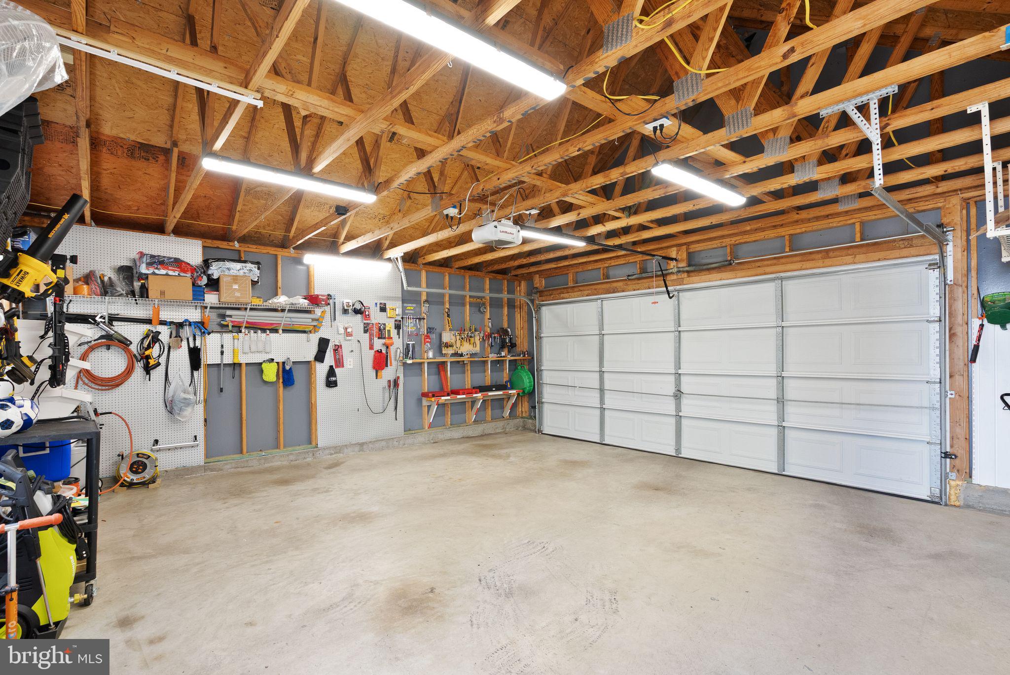 VILLAGE OF IDLEWILD - Residential