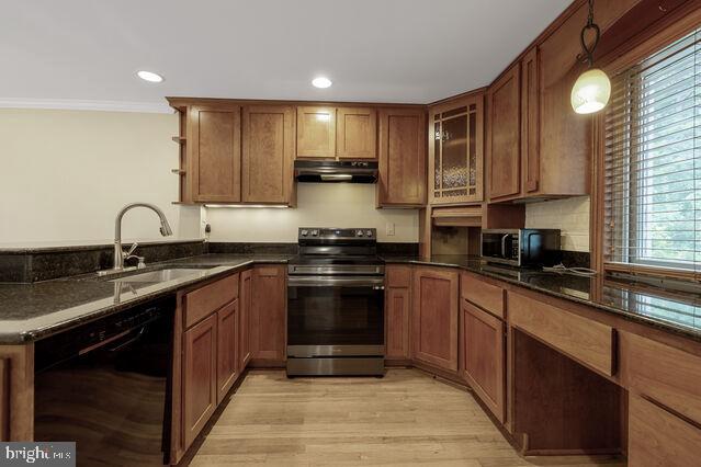 STEDWICK TOWNHOUSES - Residential Lease