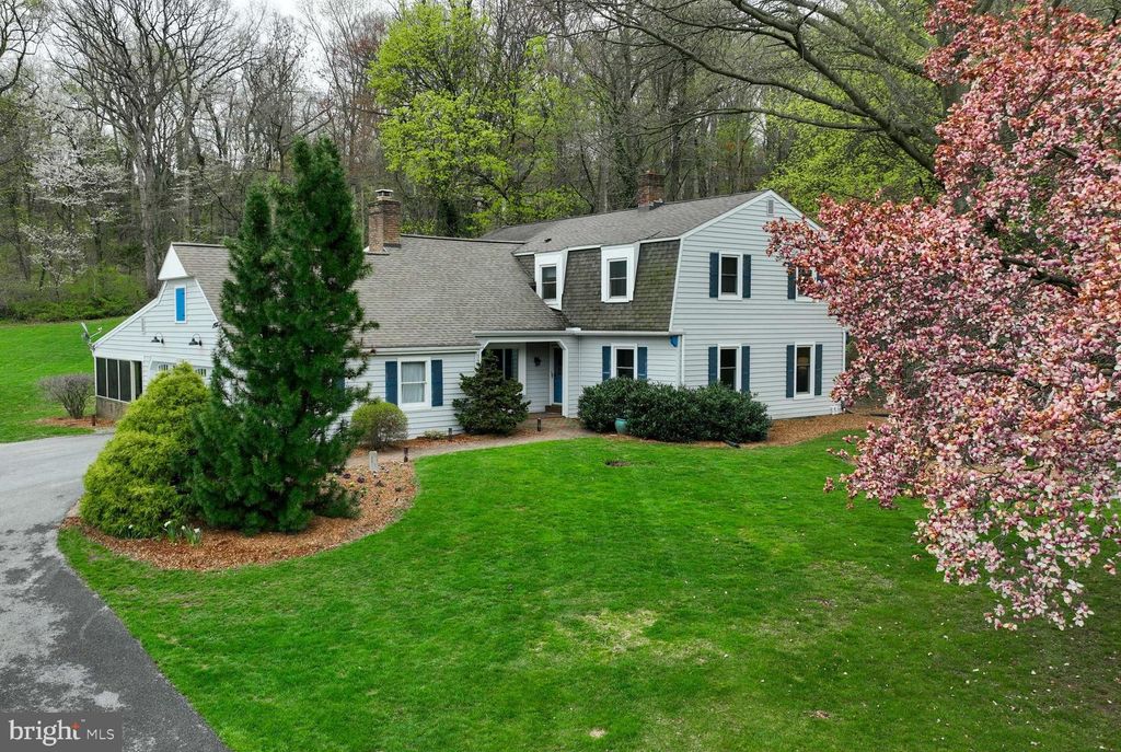 Photo of 2351 Fruitville Pike, LANCASTER, PA 17601 (MLS # PALA2066072)