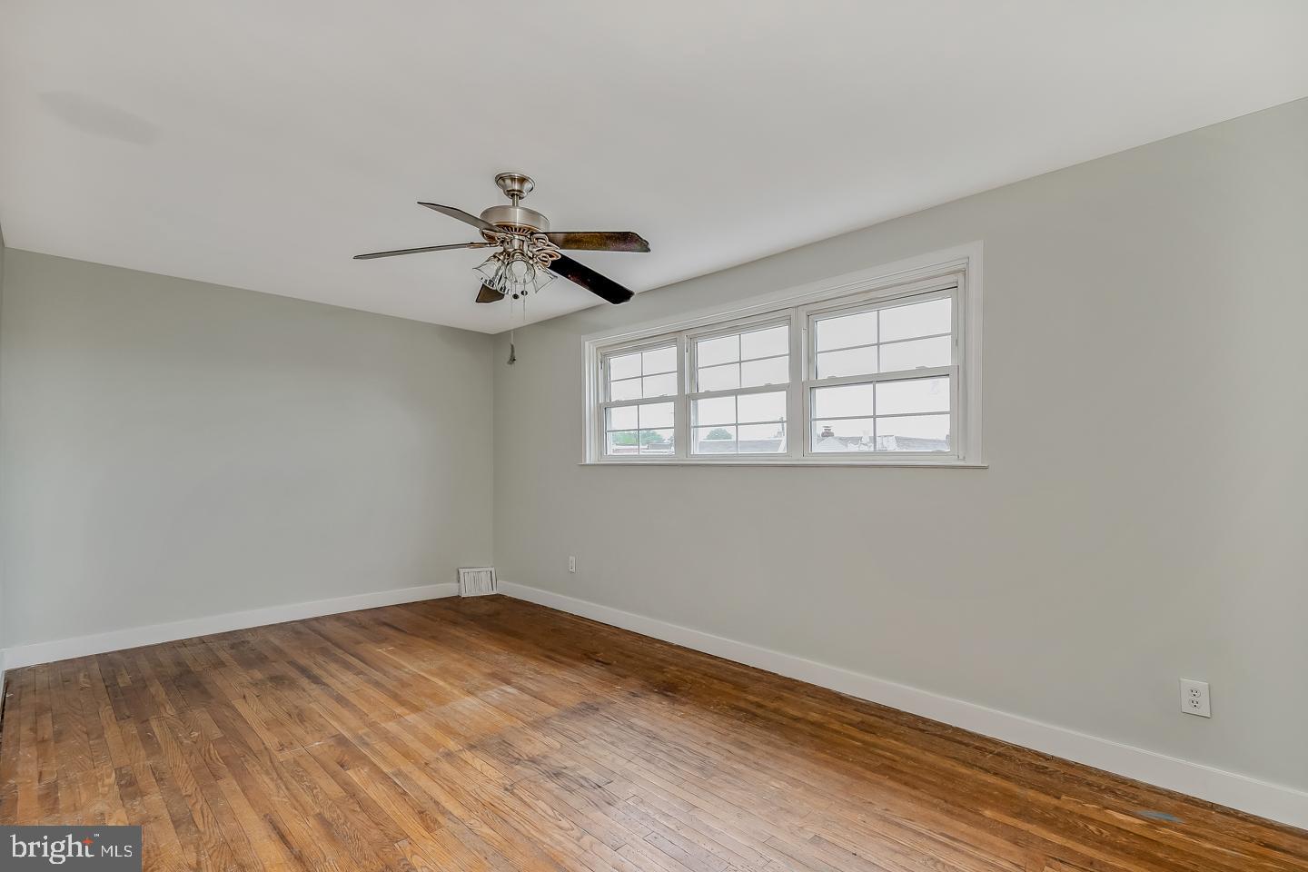 BELLS CORNER - Residential