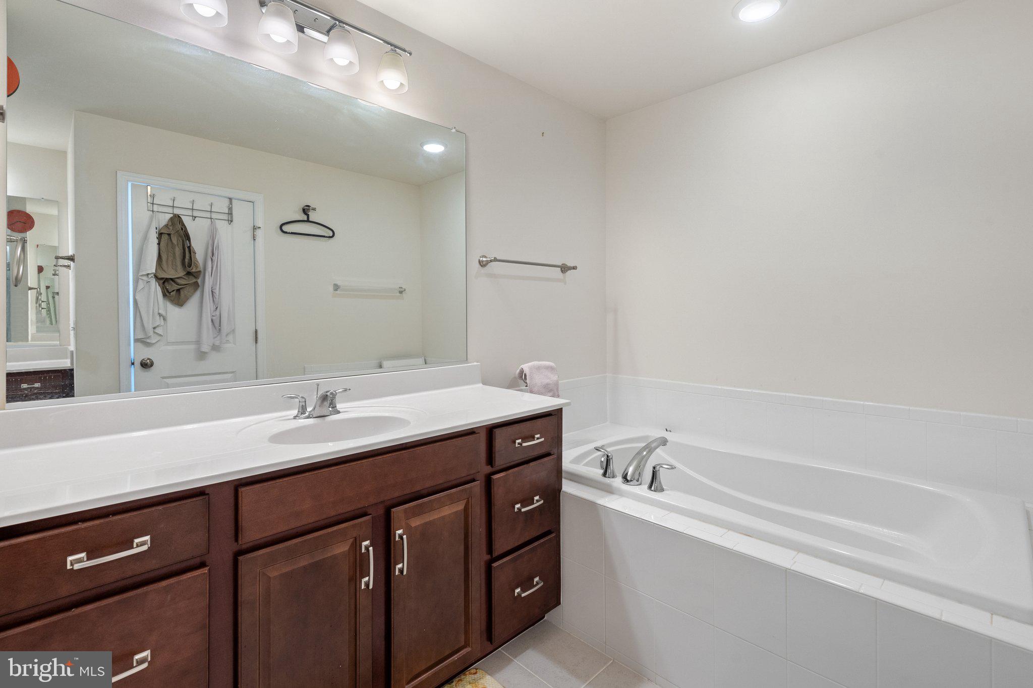 GLASCOCK FIELD AT STONE RIDGE - Residential