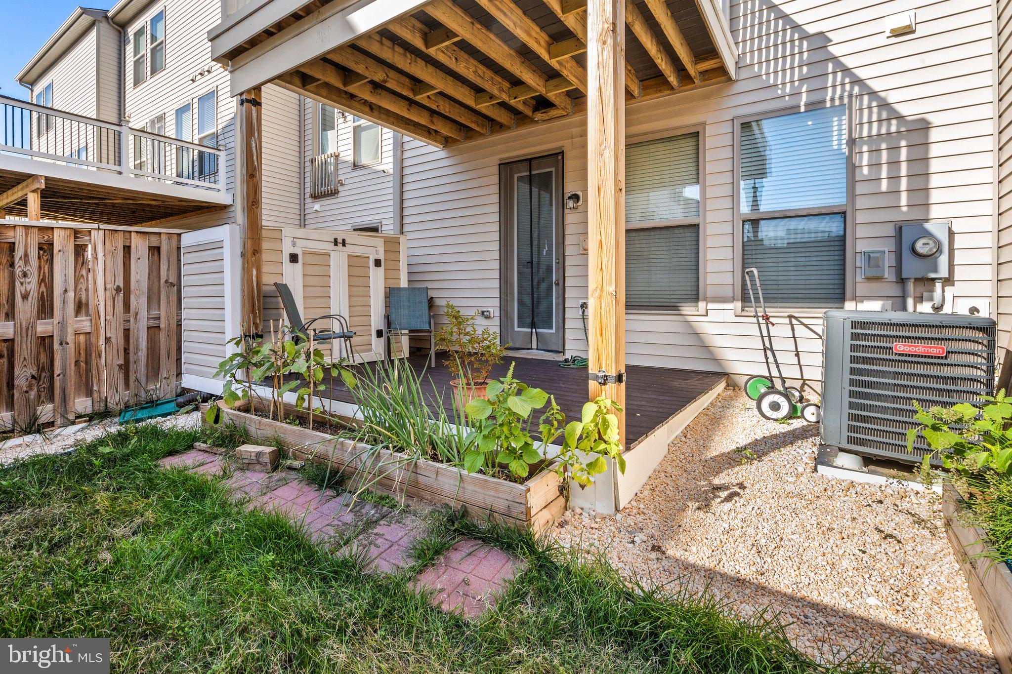 GLASCOCK FIELD AT STONE RIDGE - Residential