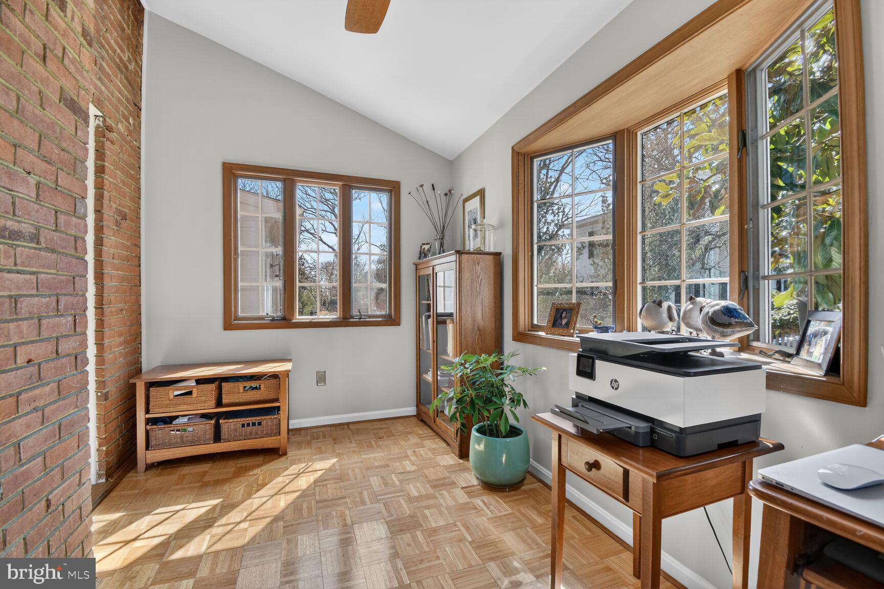 TAKOMA PARK - Residential