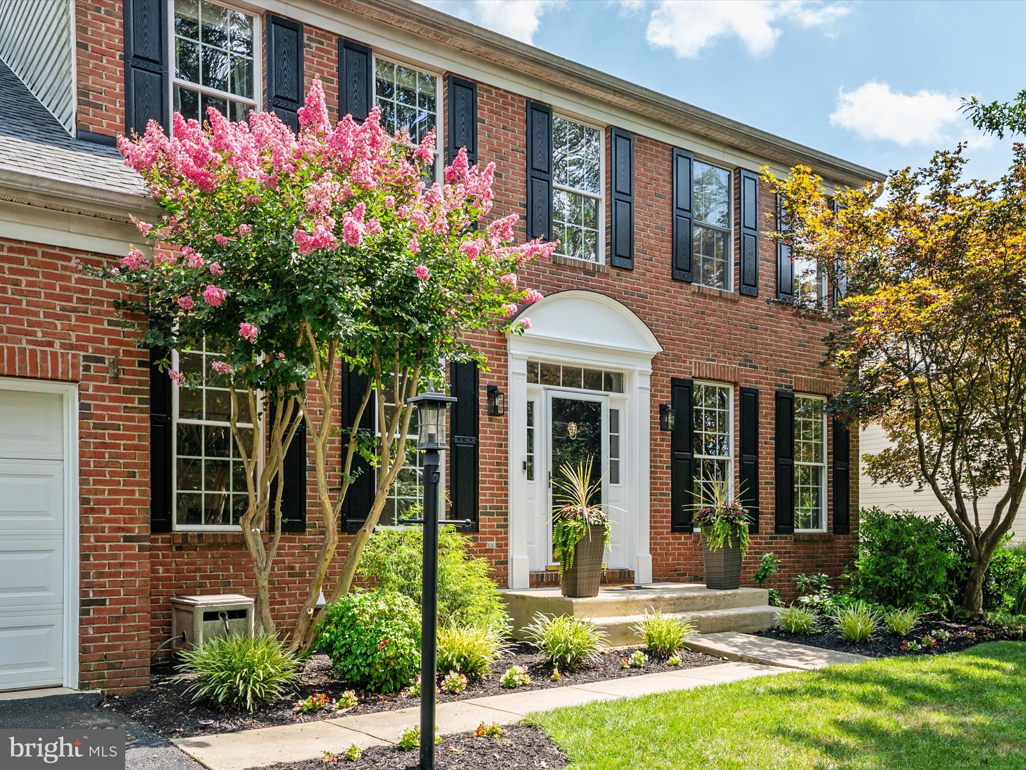 2407 VALLEY BROOK LANE