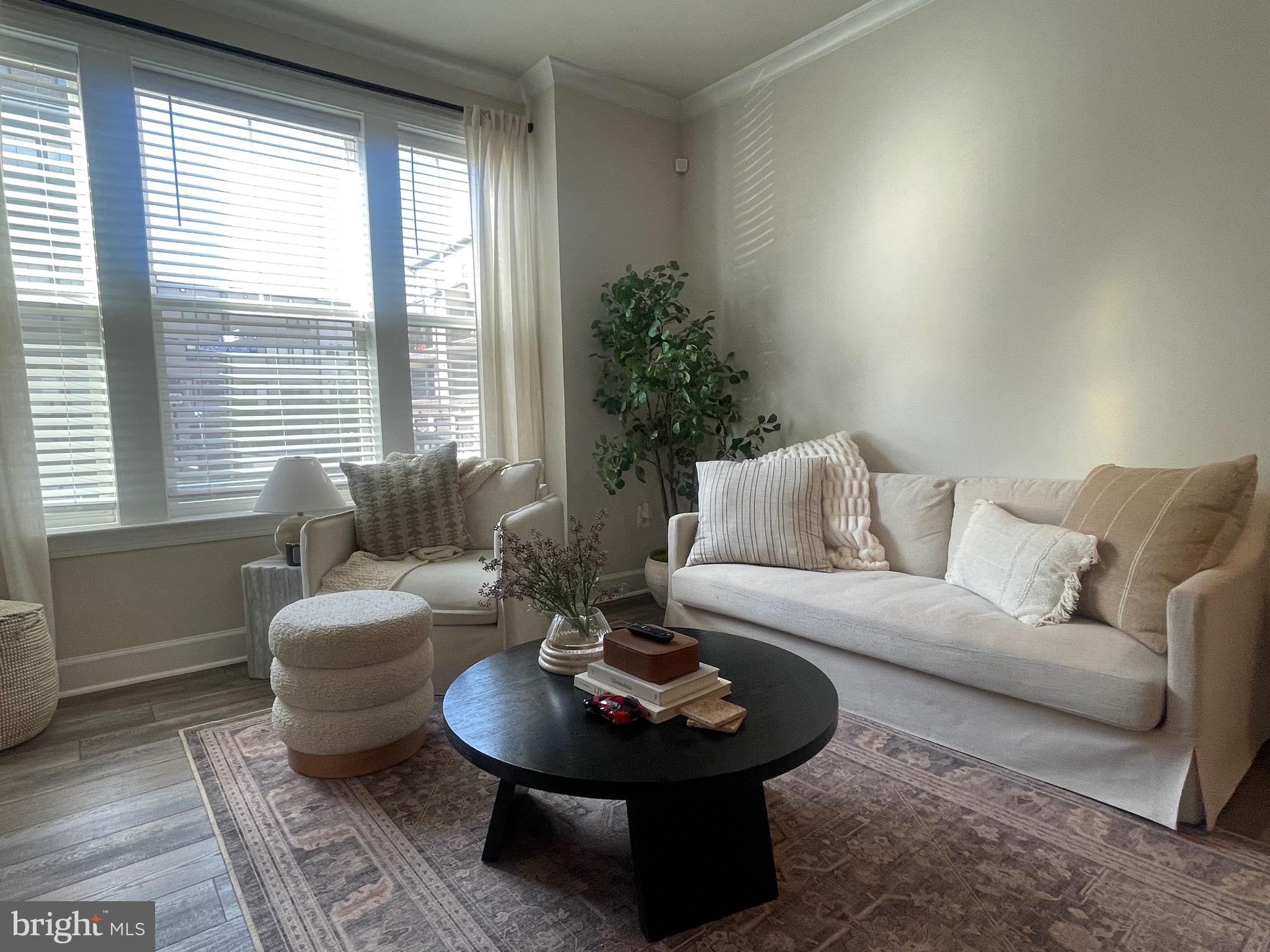 METRO WALK AT MOOREFIELD STATION - Residential Lease