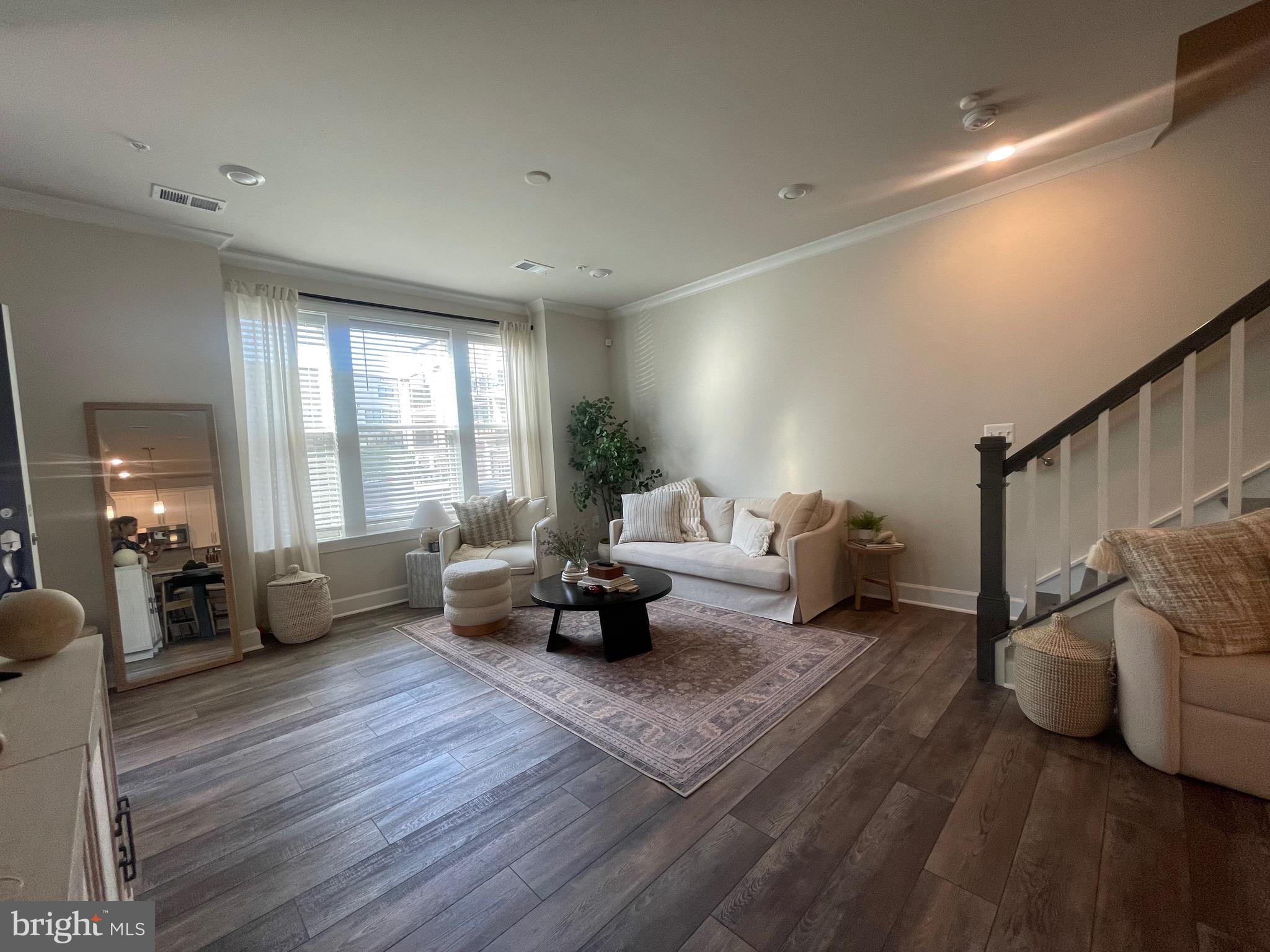 METRO WALK AT MOOREFIELD STATION - Residential Lease