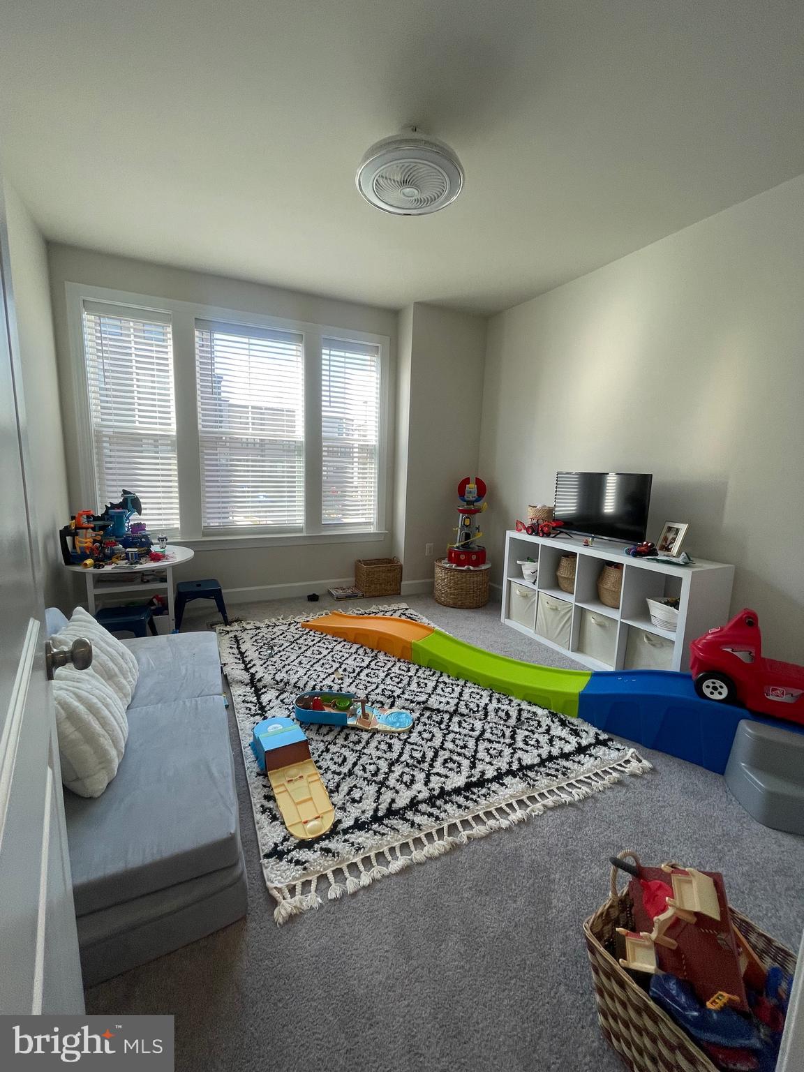 METRO WALK AT MOOREFIELD STATION - Residential Lease