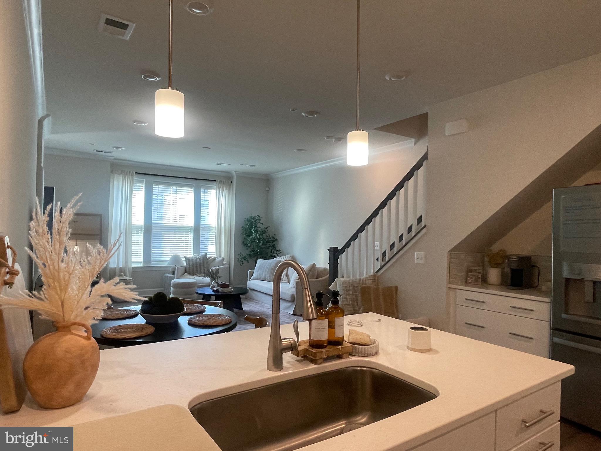 METRO WALK AT MOOREFIELD STATION - Residential Lease