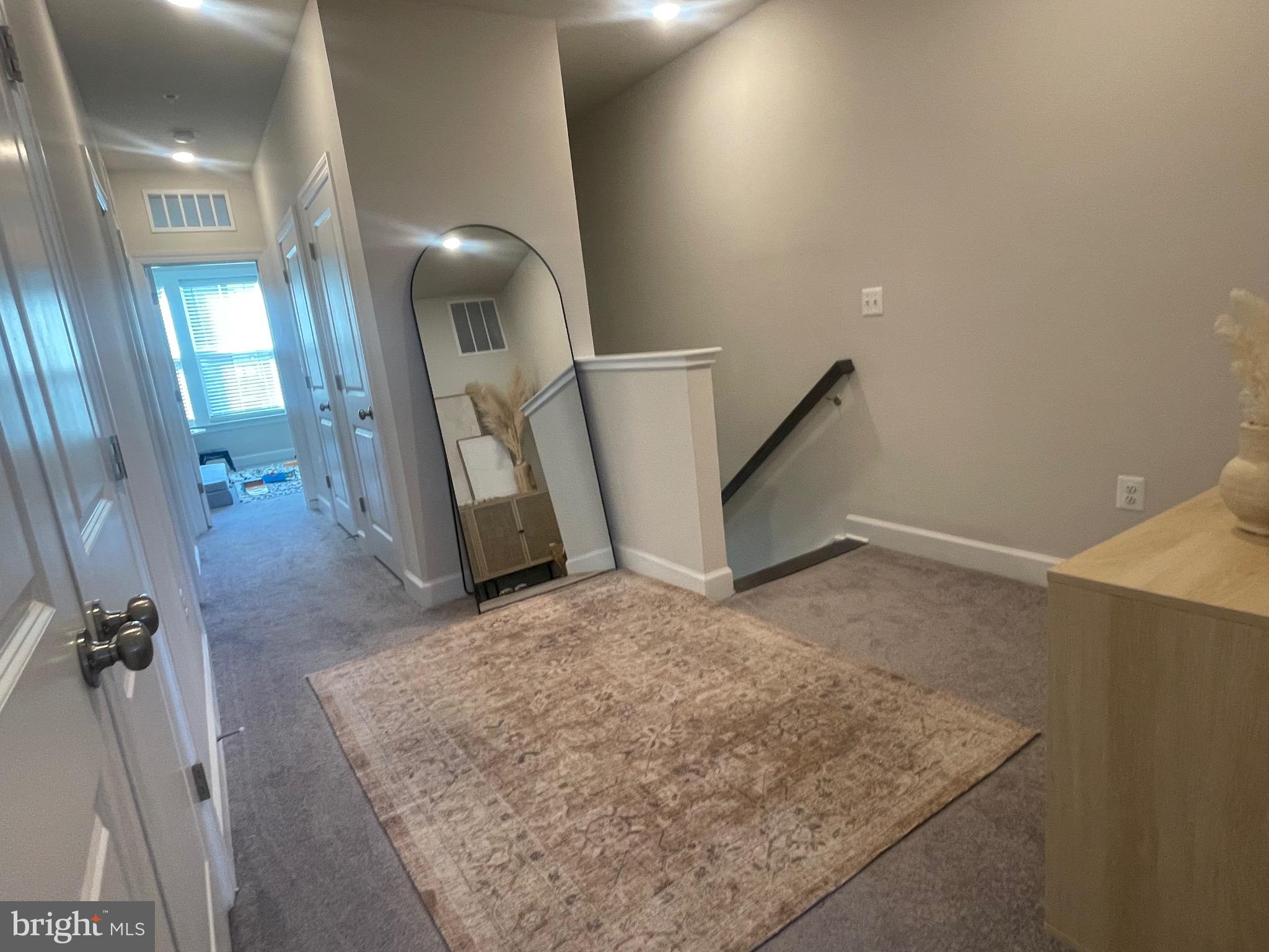 METRO WALK AT MOOREFIELD STATION - Residential Lease