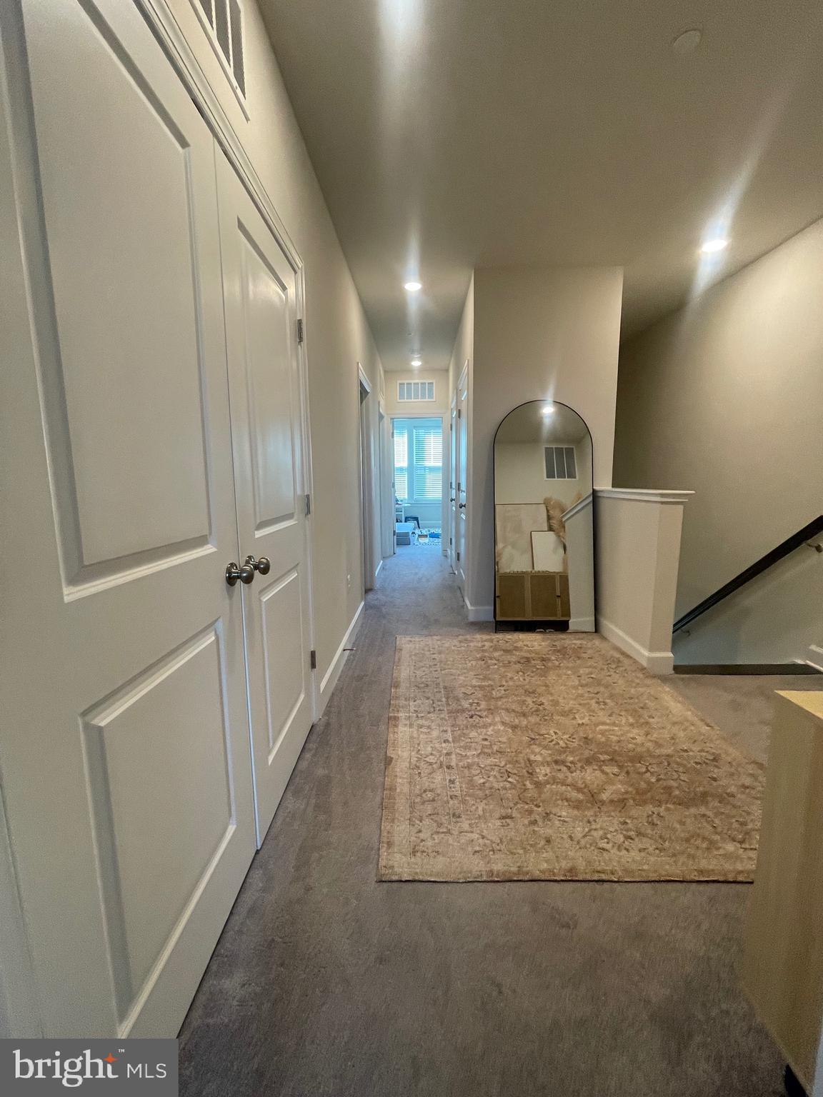 METRO WALK AT MOOREFIELD STATION - Residential Lease