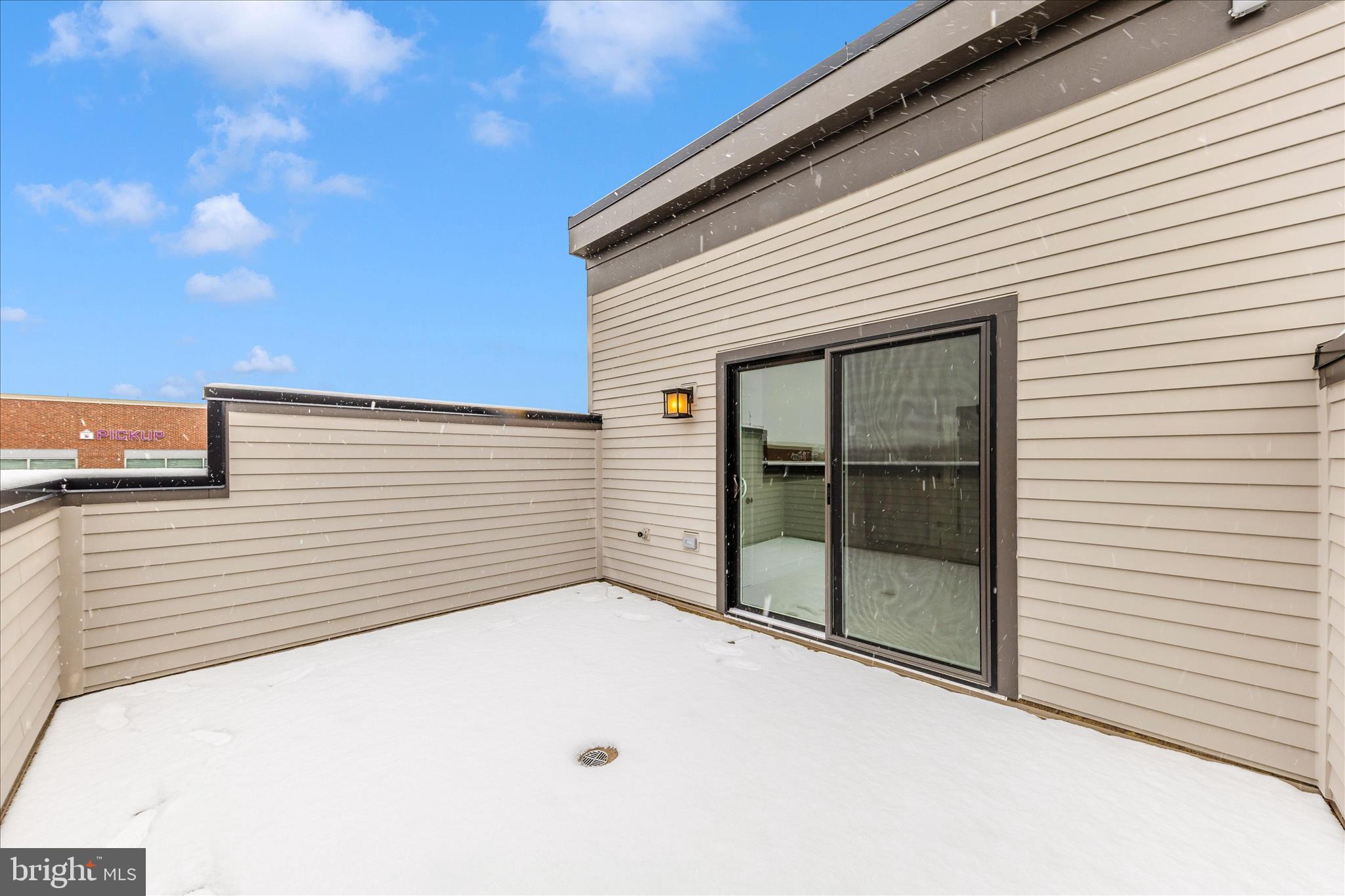 WESTBARD SQUARE - Residential Lease