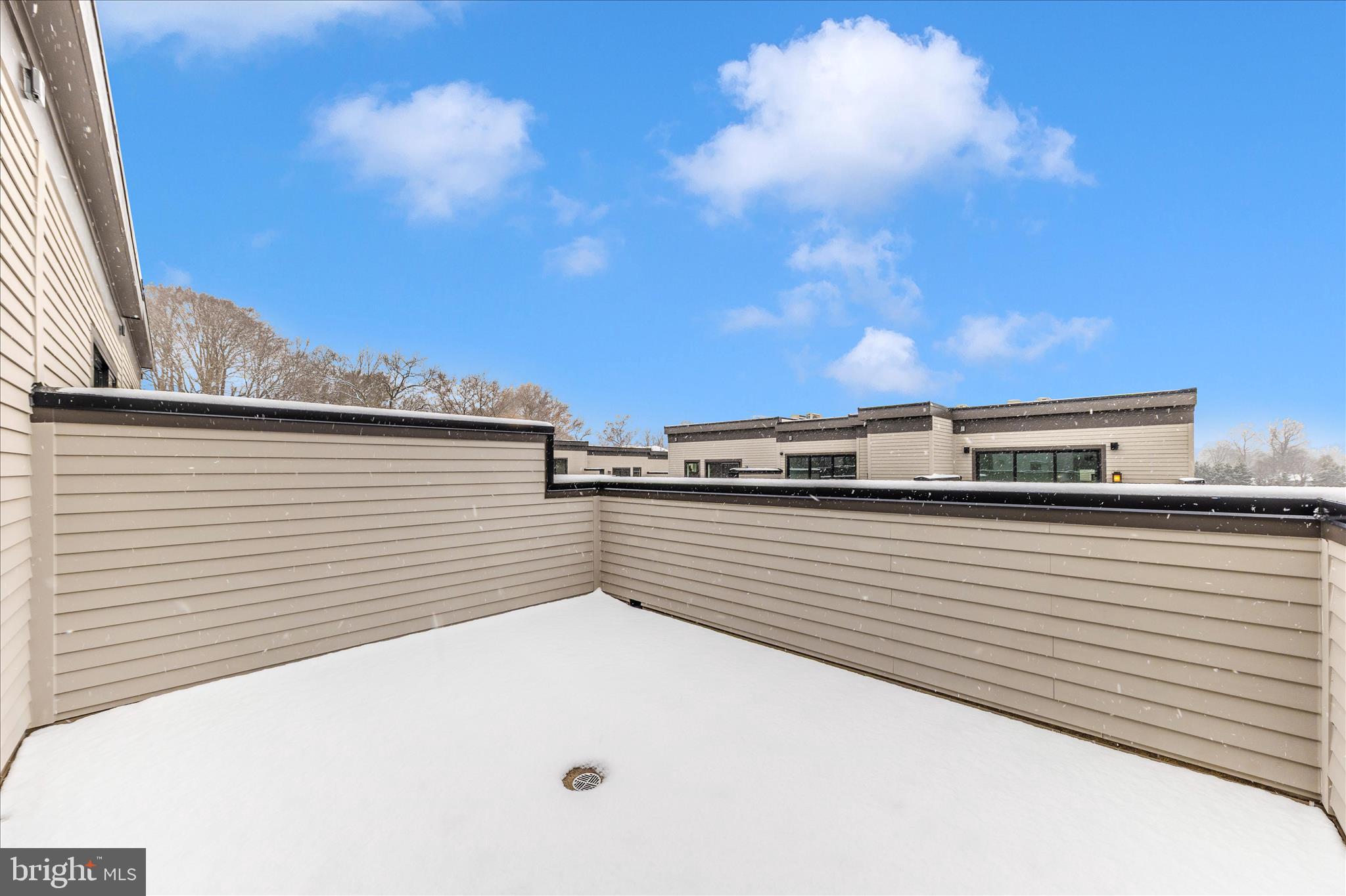 WESTBARD SQUARE - Residential Lease