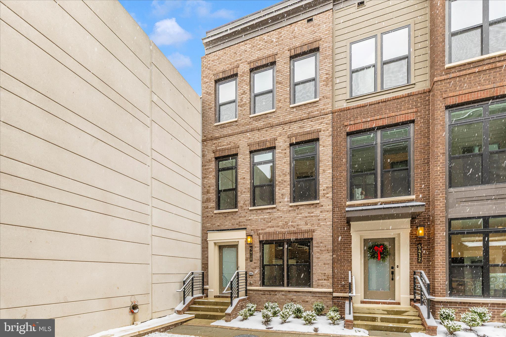 WESTBARD SQUARE - Residential Lease