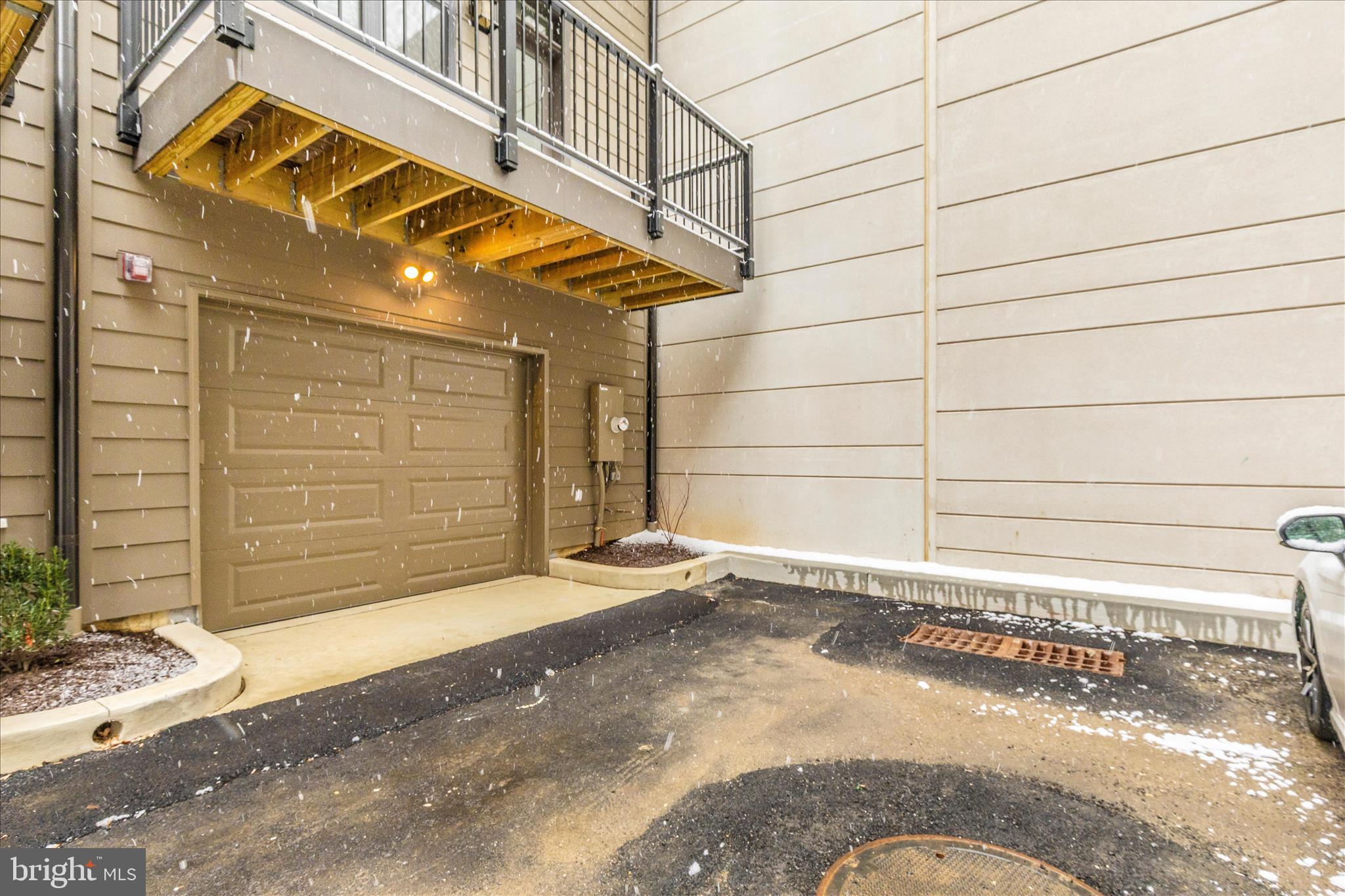 WESTBARD SQUARE - Residential Lease