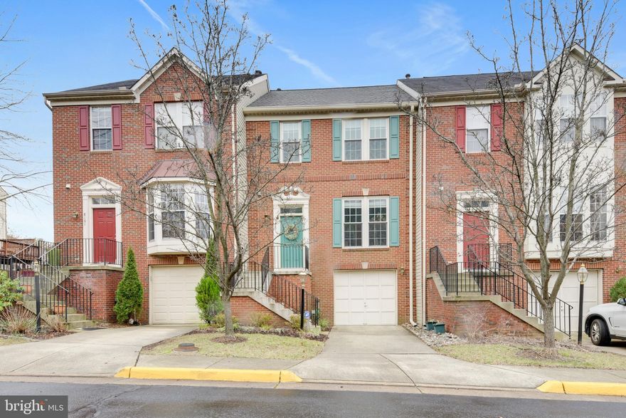 COMPLETELY UPDATED GARAGE TOWNHOUSE IN THE HEART OF VIENNA. GORGEOUS GOURMET KITCHEN!  9' CEILINGS THROUGHOUT MAIN LEVEL, VAULTED CEILINGS ENTIRE SECOND FLOOR. MASTER BEDROOM SUITE WITH UPDATED LUXURIOUS  BATH DOES NOT DISAPPOINT.  WARM AND WELCOMING LOWER LEVEL REC ROOM WITH FIREPLACE.  VERY OPEN AND BRIGHT THROUGHOUT! ENJOY THE OUTDOOR SPACE FROM BOTH THE DECK AND LOWER LEVEL PRIVATE SLATE PATIO BACKING TO TREES.   LOCATION LOCATION LOCATION!!! MINS FROM 66, 495, SILVER AND ORANGE LINE METRO STOPS  AND TYSON'S CORNER!   ***Please note additional $20 monthly fee for security system required ***