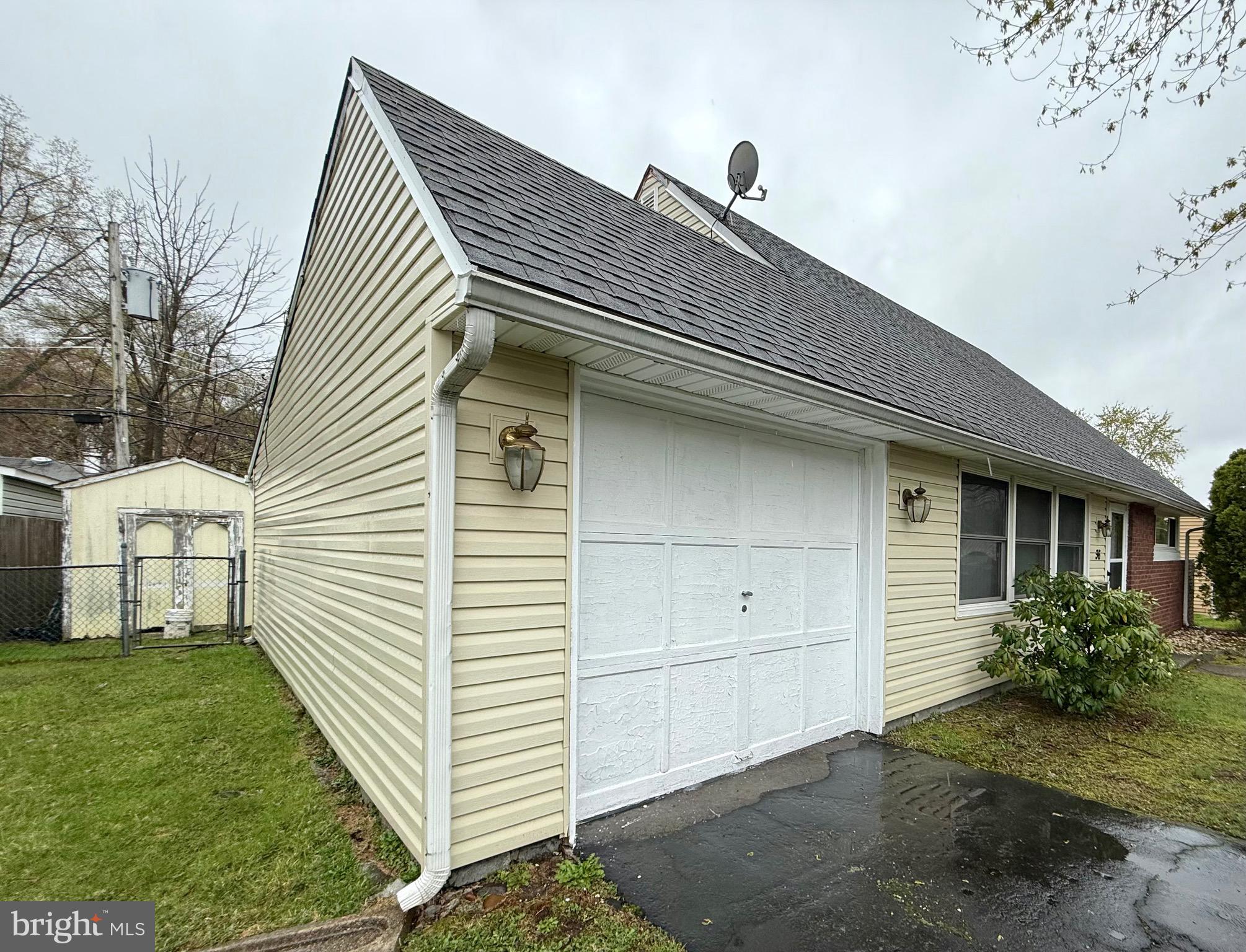 VIOLET WOOD - Residential