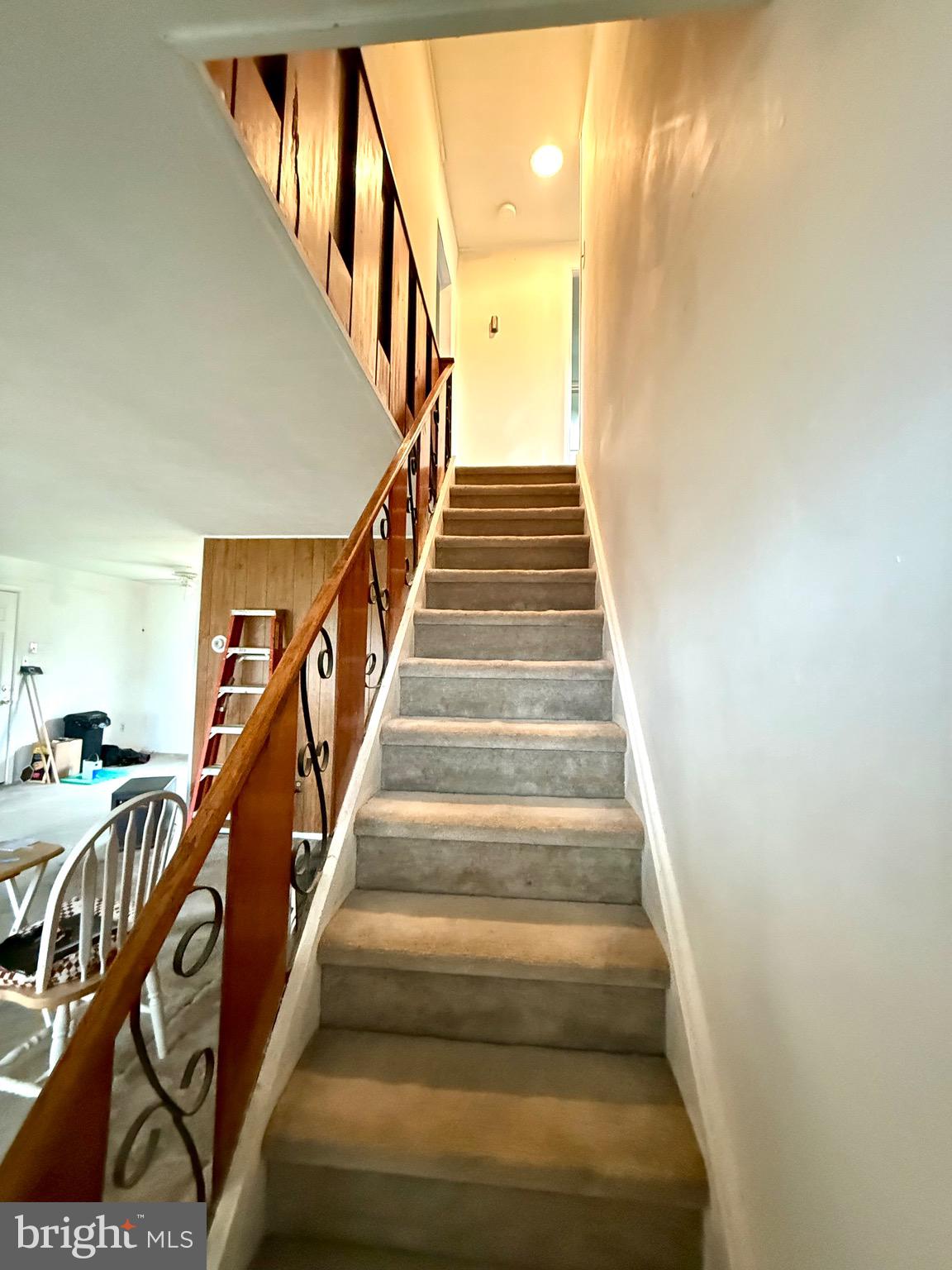 VIOLET WOOD - Residential