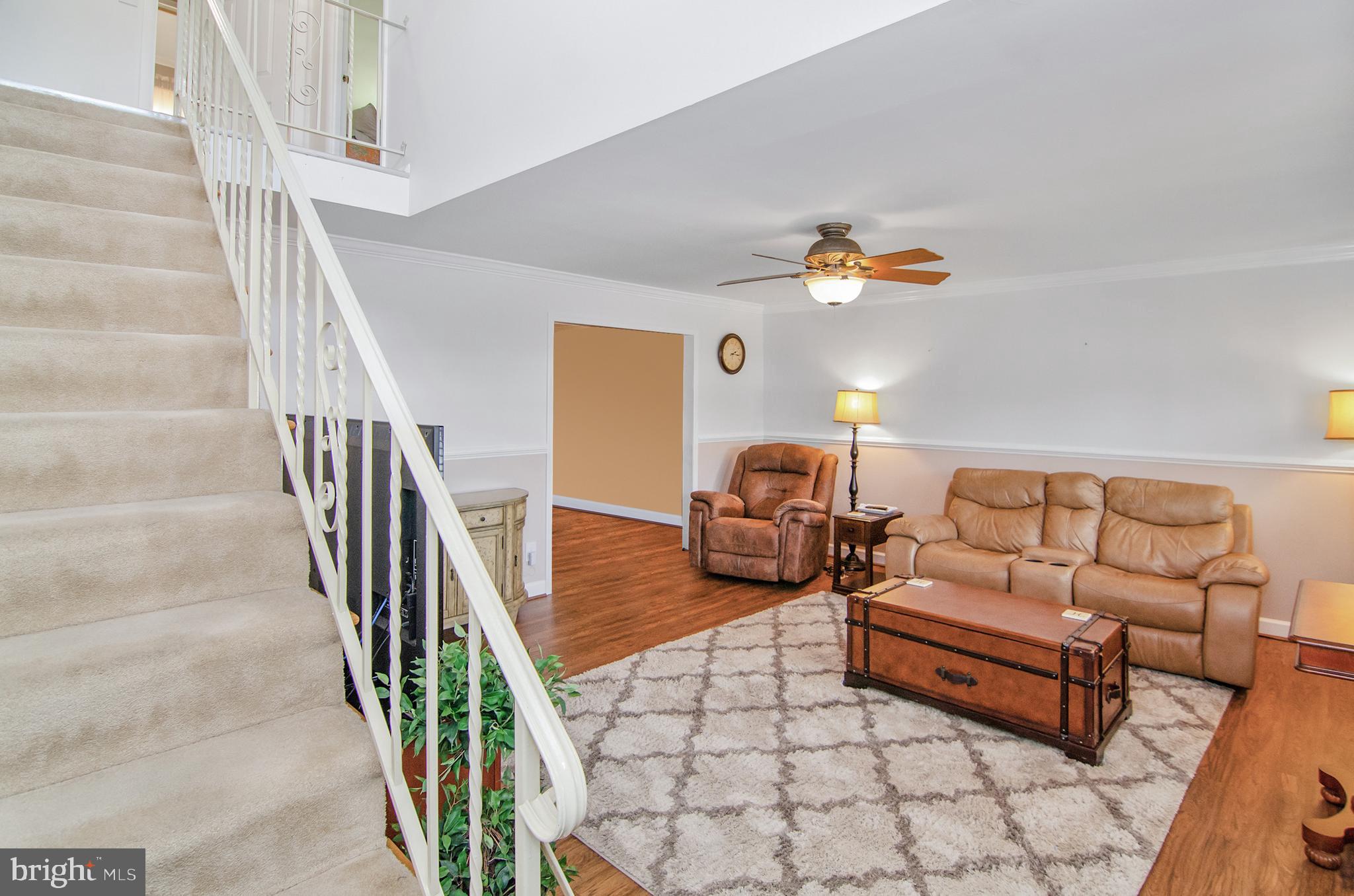 HALLMARK MANOR - Residential