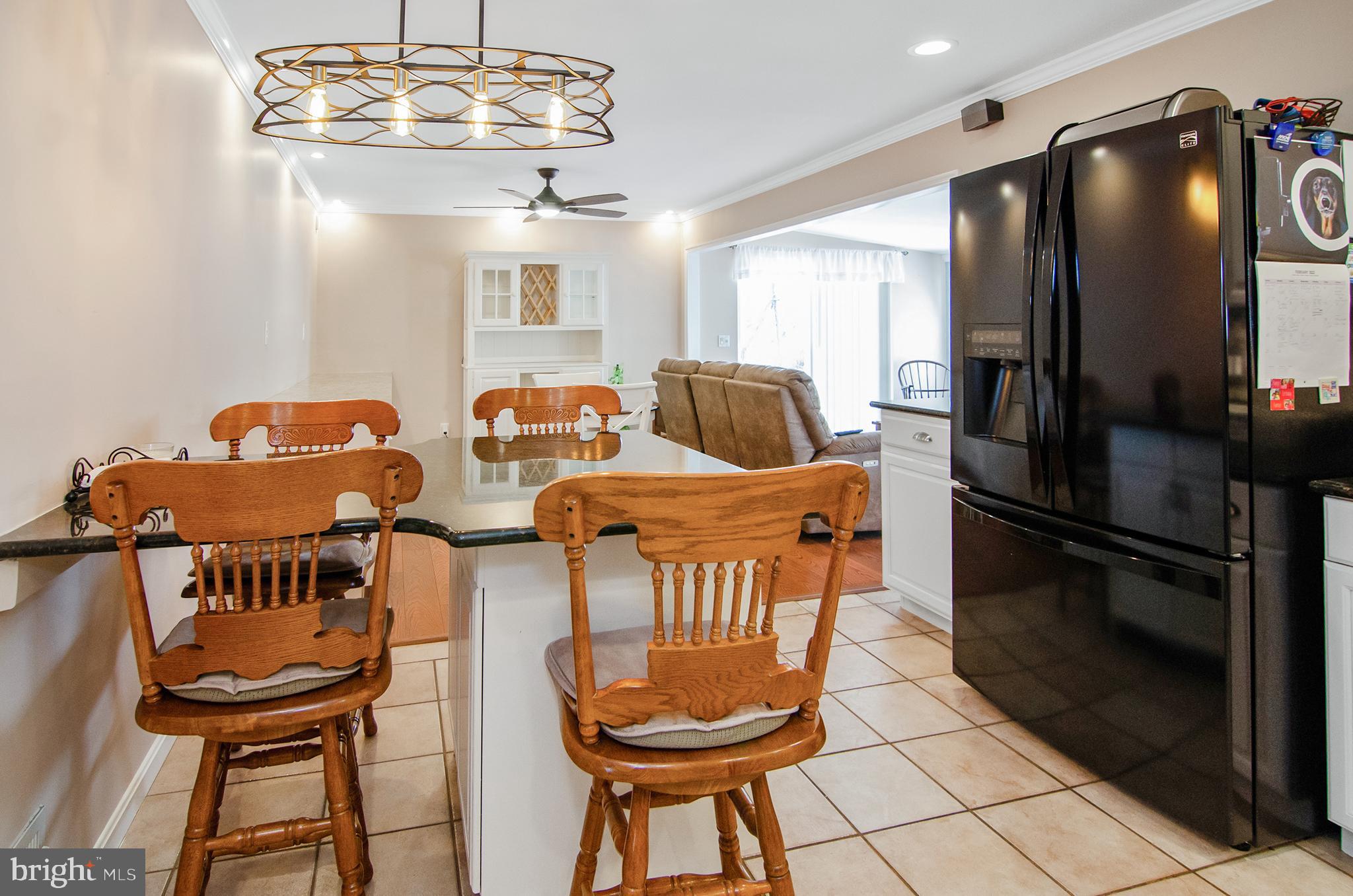 HALLMARK MANOR - Residential