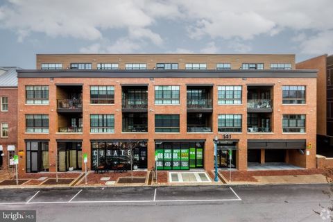 Condo For Sale - 141 West Street #201<br/> ANNAPOLIS, MD 21401