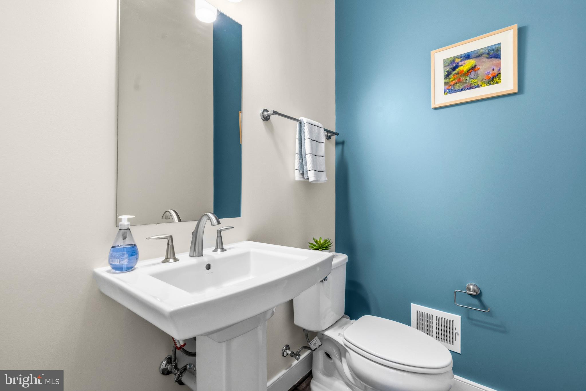 RESTON - Residential