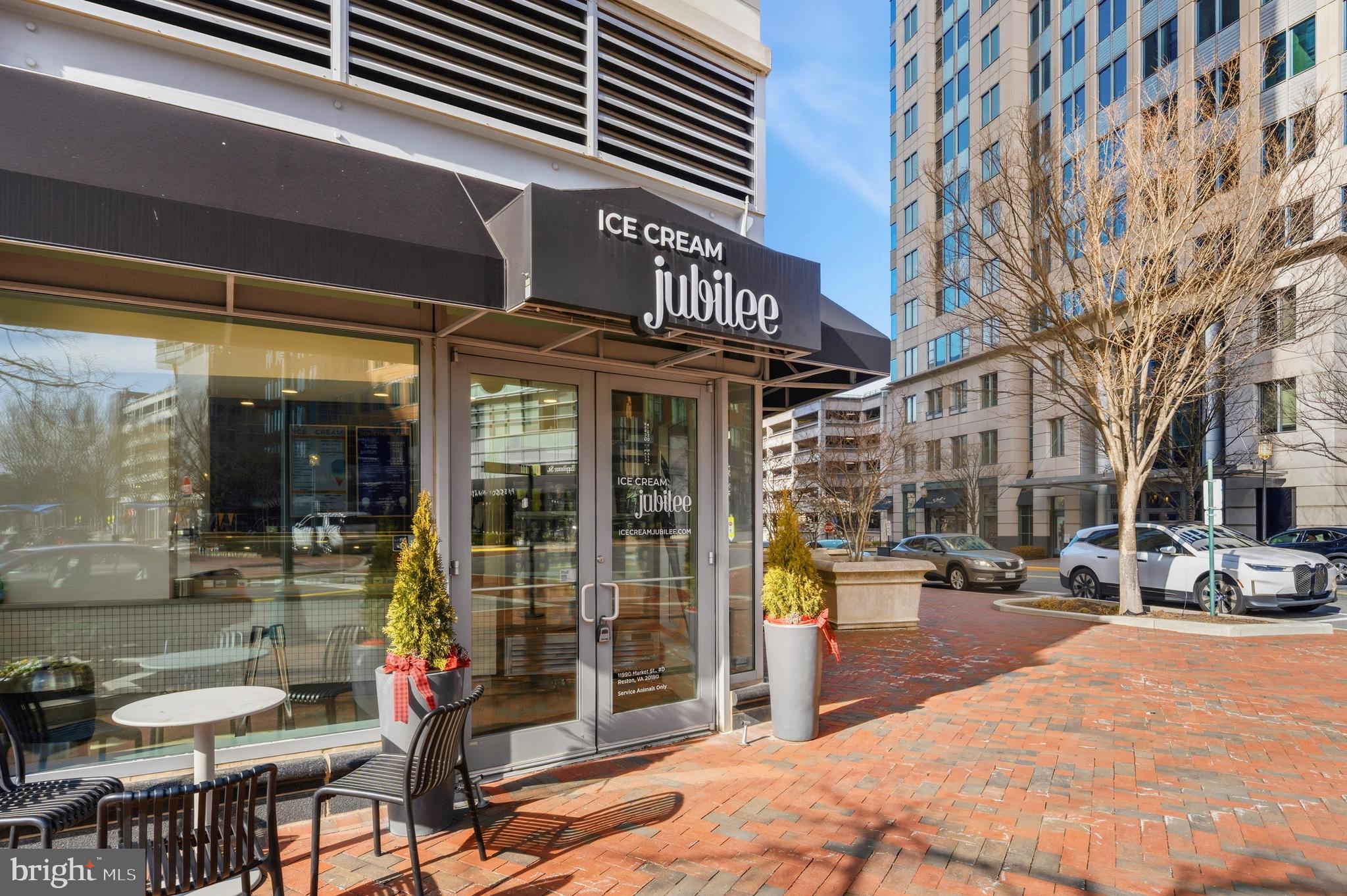 RESTON - Residential