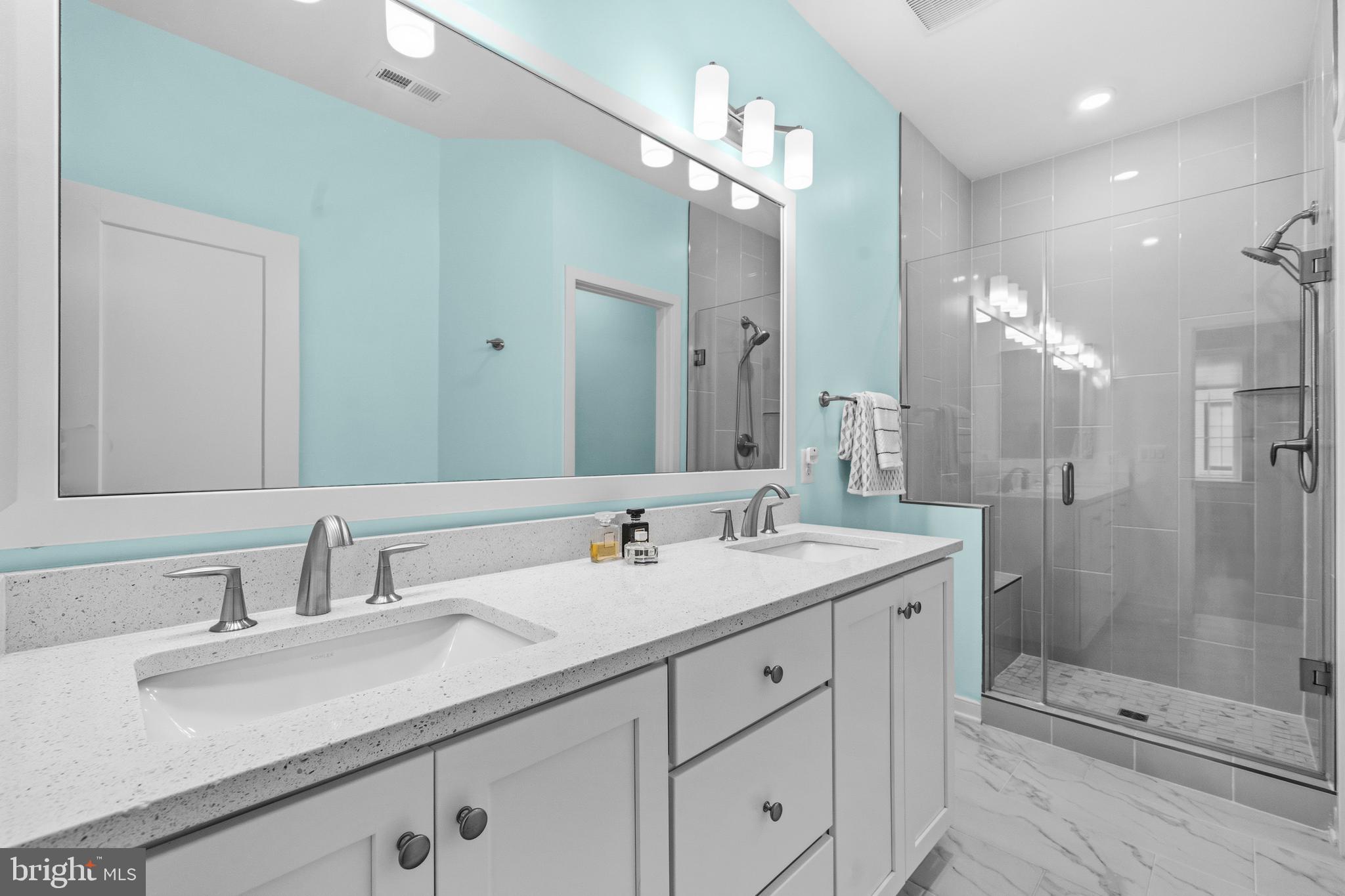 RESTON - Residential