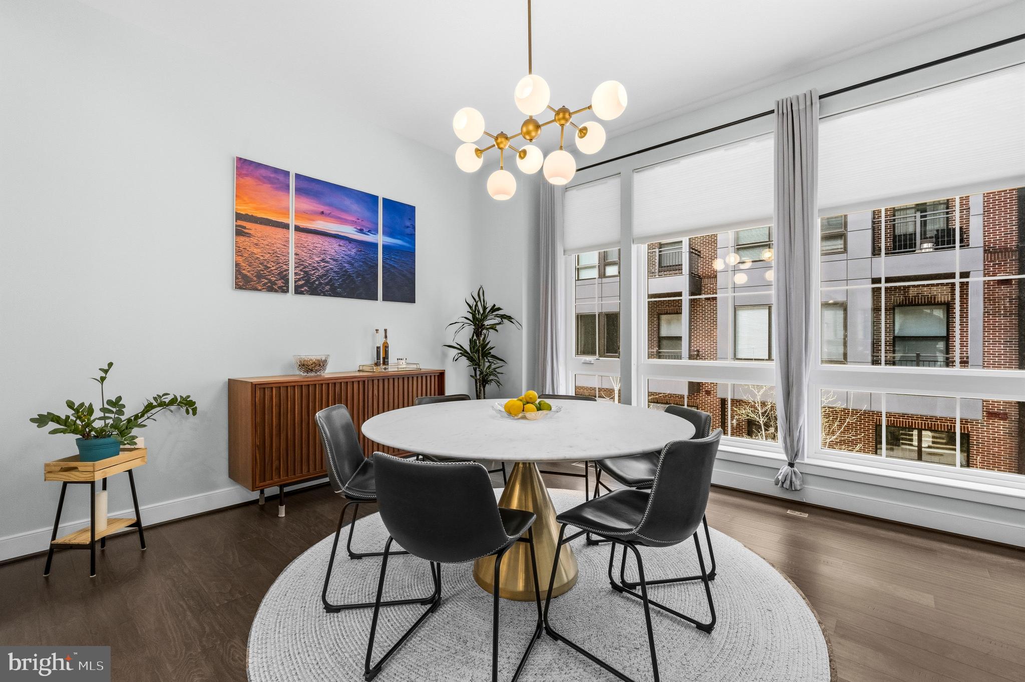 RESTON - Residential