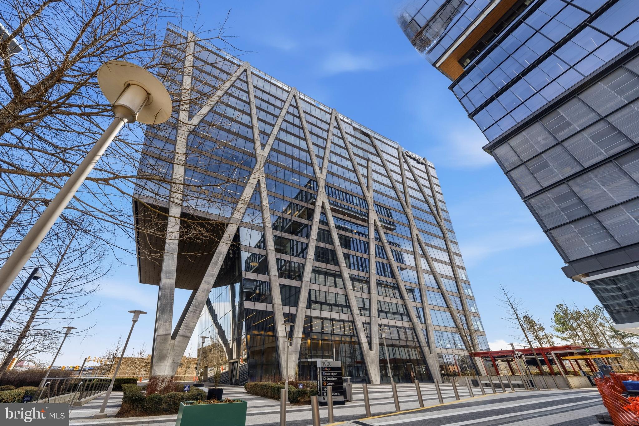 RESTON - Residential