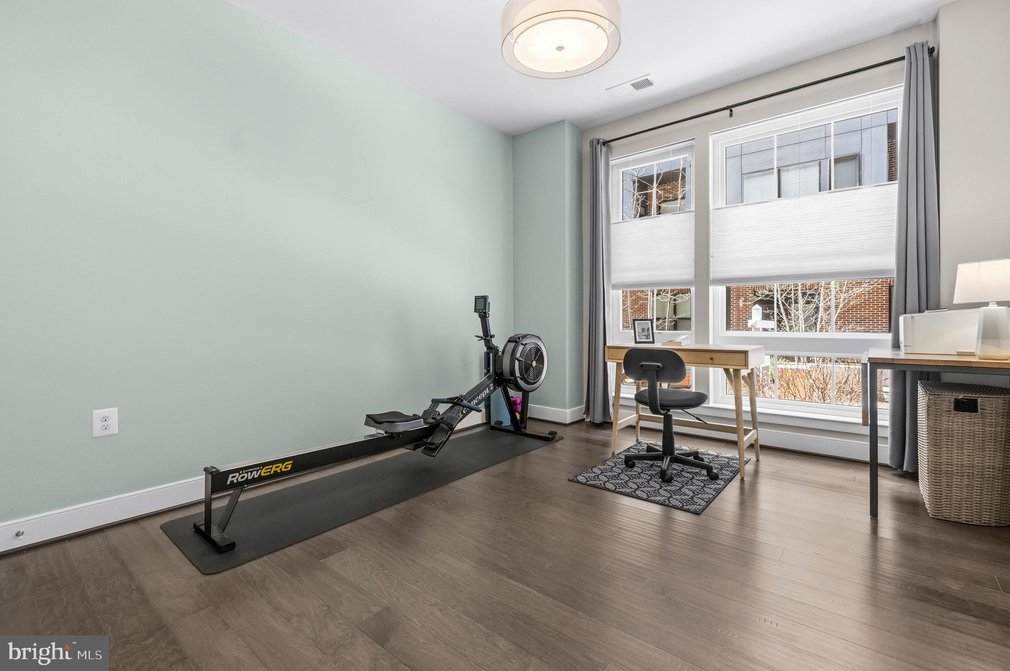 RESTON - Residential