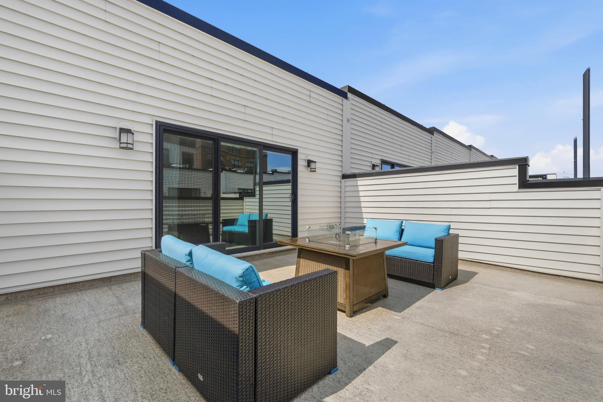 RESTON - Residential